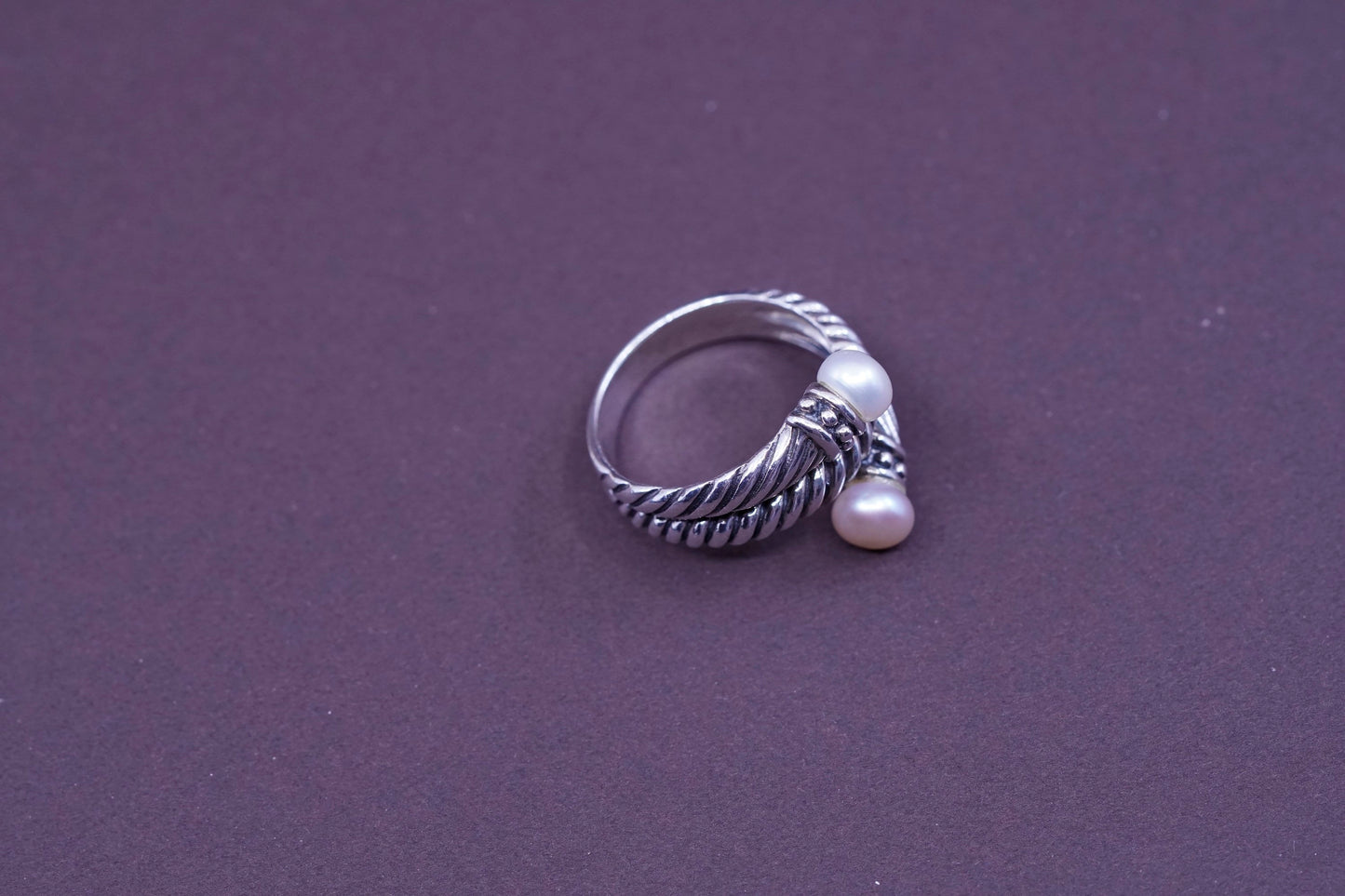Size 8, vtg CFJ Sterling 925 silver handmade rope ring with freshwater pearl