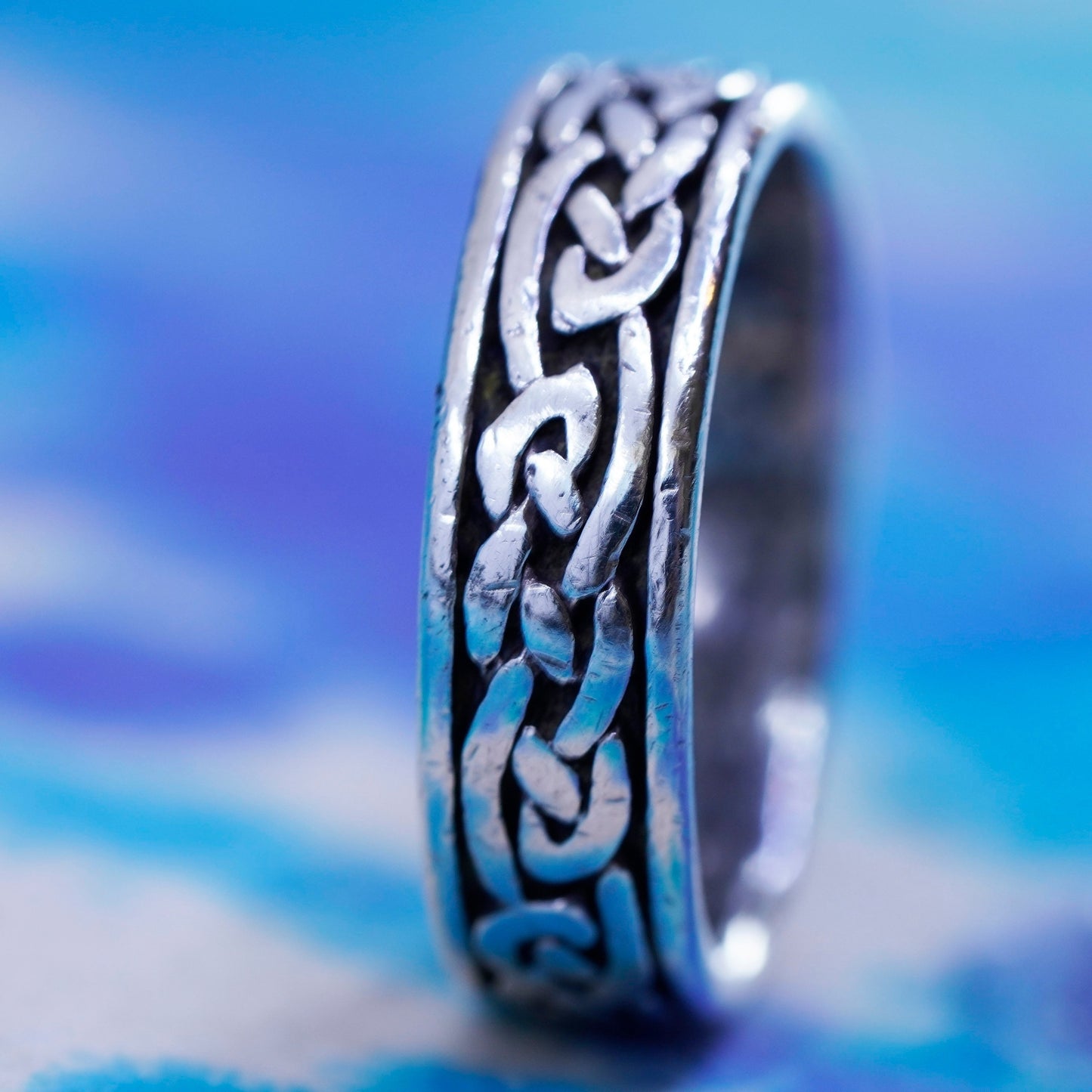 Size 8, vintage wheeler Sterling silver handmade ring, 925 band pattern relief