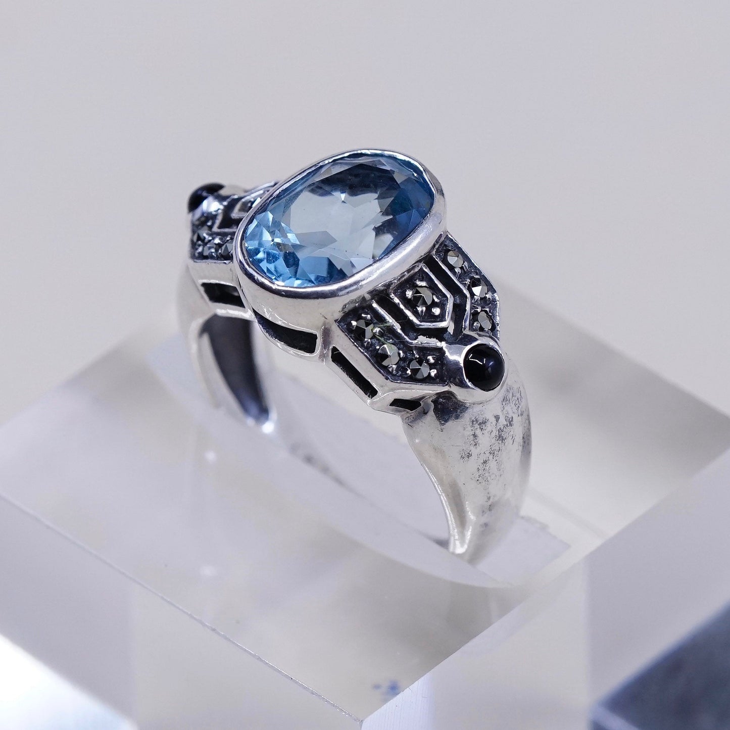 Size 7.25, vtg Karana Sterling silver statement engagement ring with blue topaz