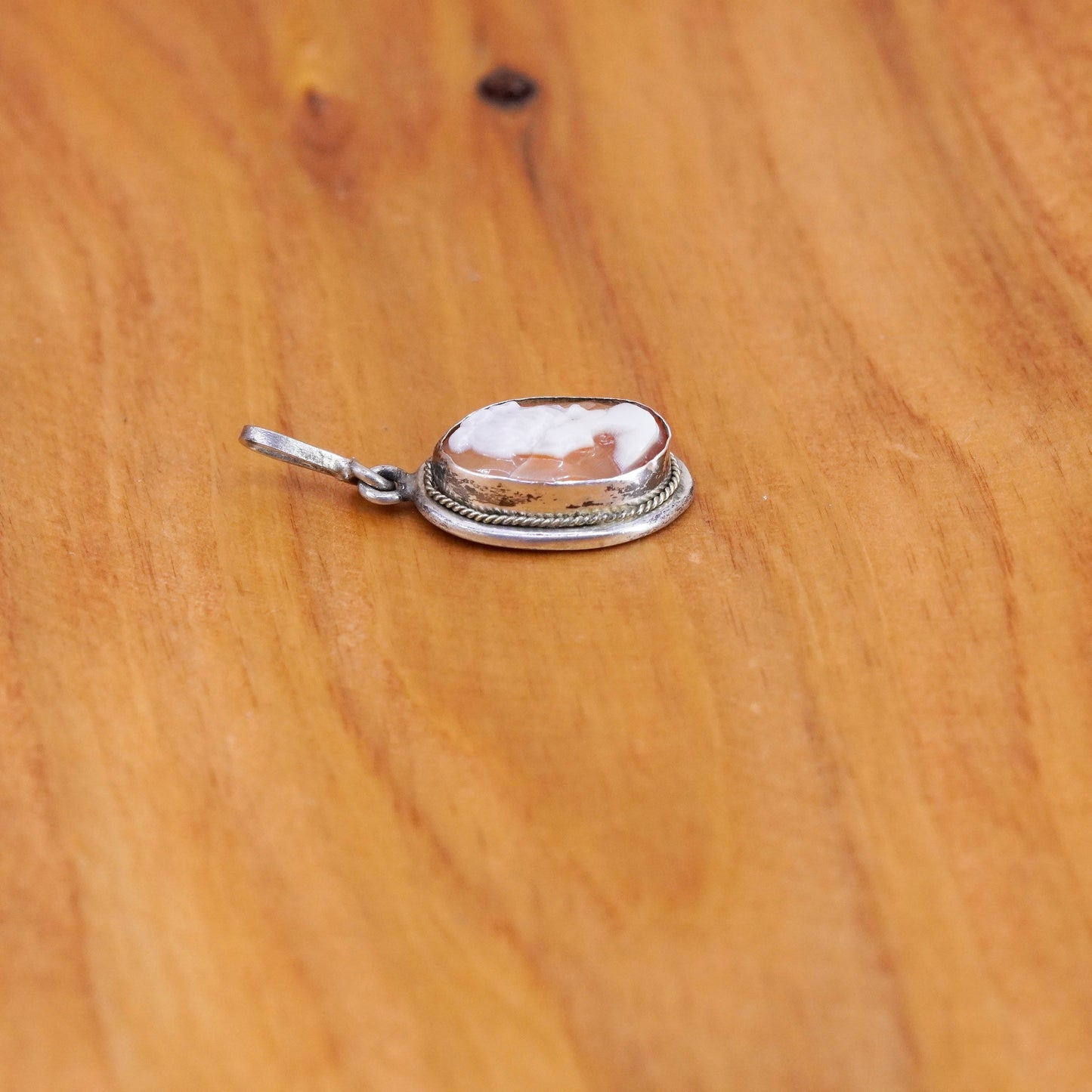 Vintage Sterling 900 silver handmade pendant with agate cameo girl