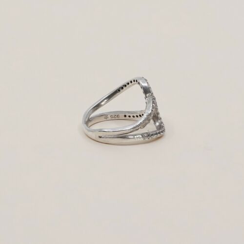 Sz 7, Vtg Sterling silver handmade ring, 925 silver cross band W/ Crystals Inlay