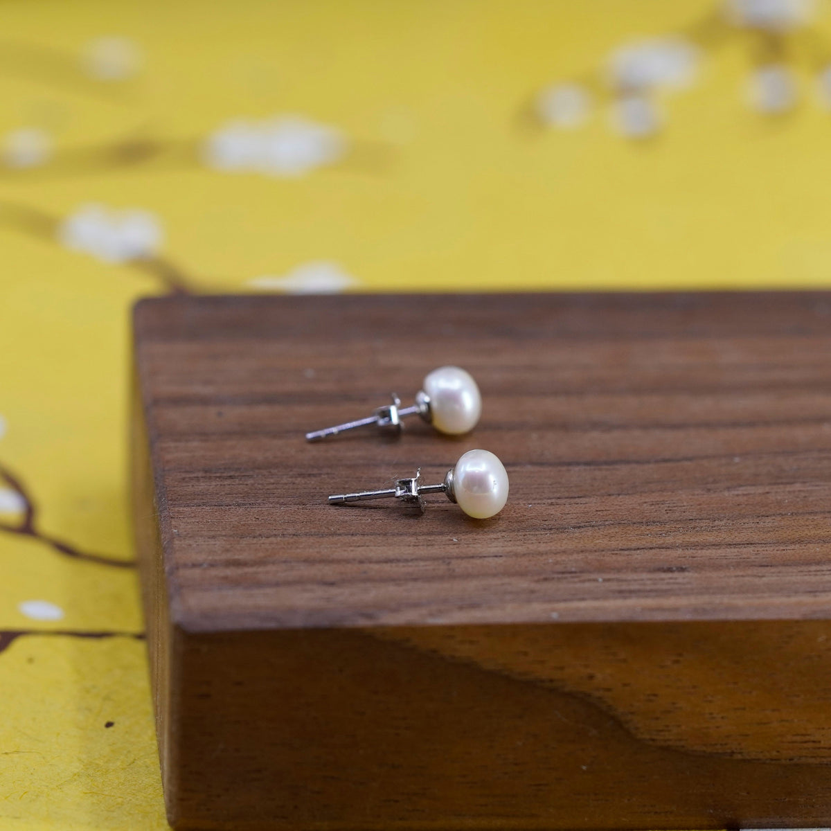 Vintage Sterling silver handmade earrings, 925 gray pearl studs