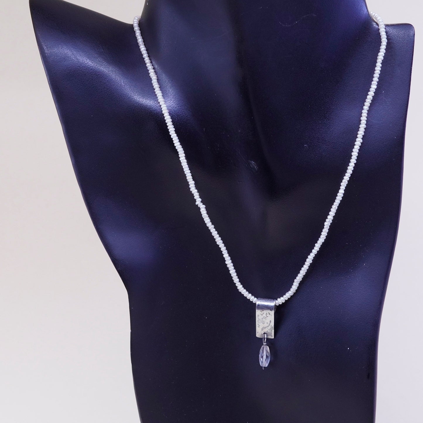 16”, Vintage genuine pearl beads necklace chain w/ sterling 925 silver pendant