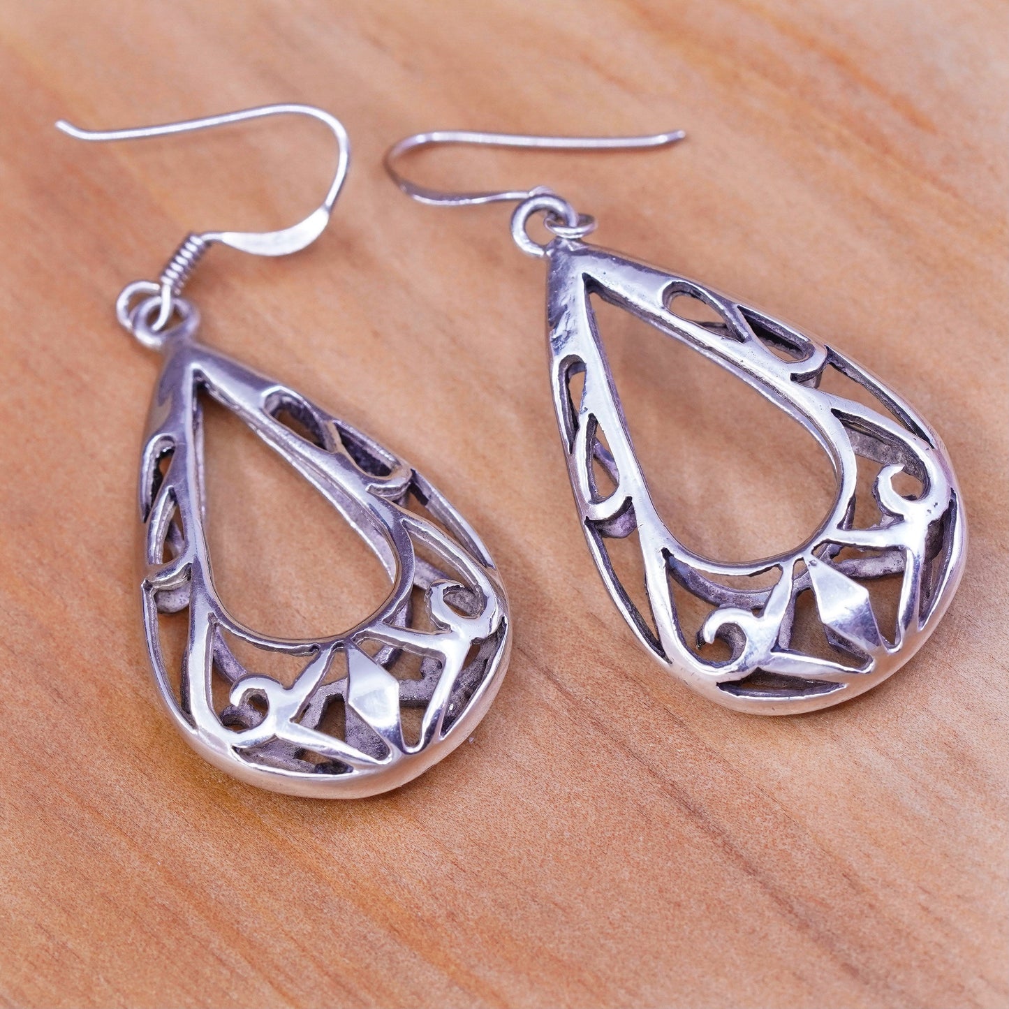 Vintage Sterling silver handmade earrings, 925 Bali Filigree teardrops