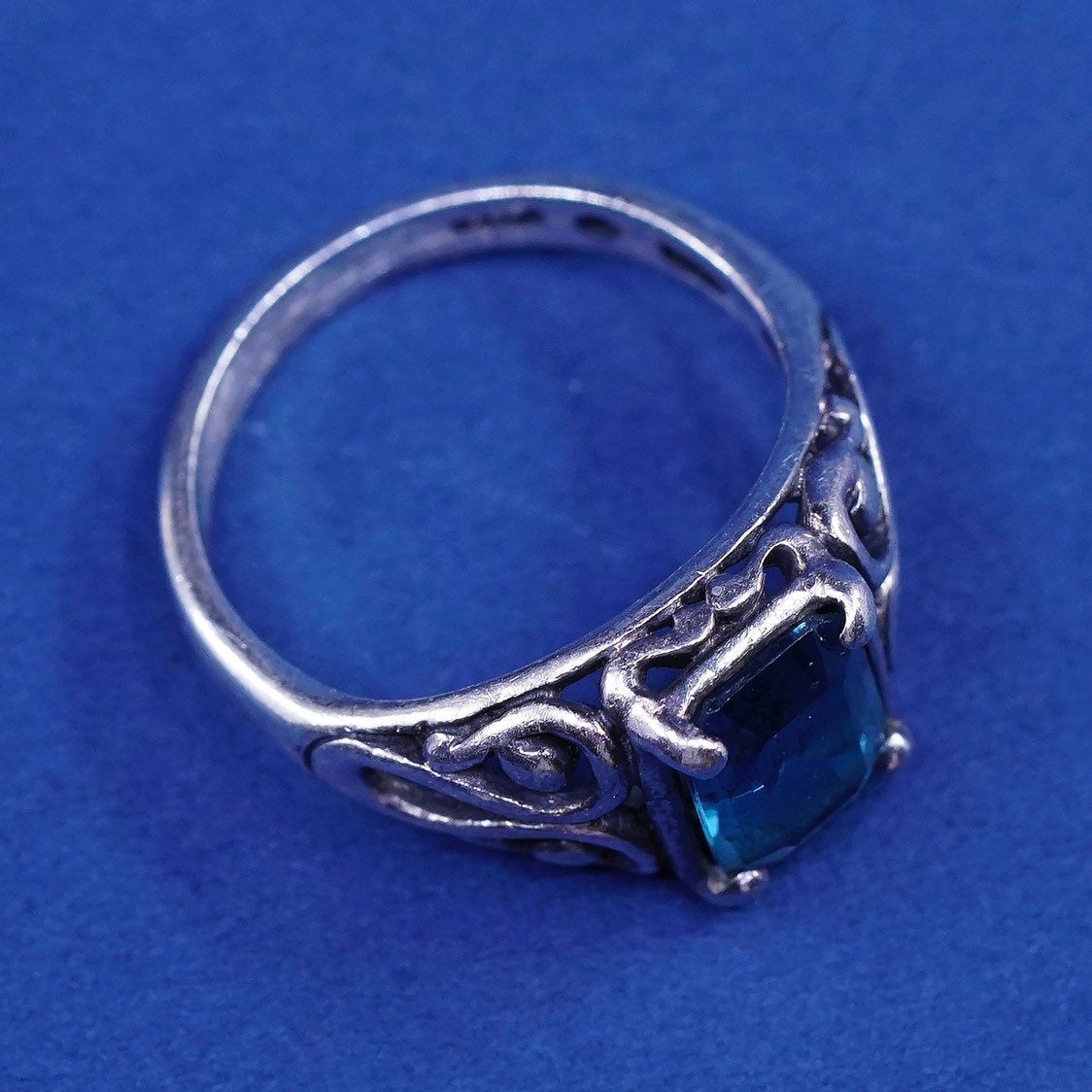 sz 5.25, vtg sterling silver handmade ring, 925 w/ emerald topaz