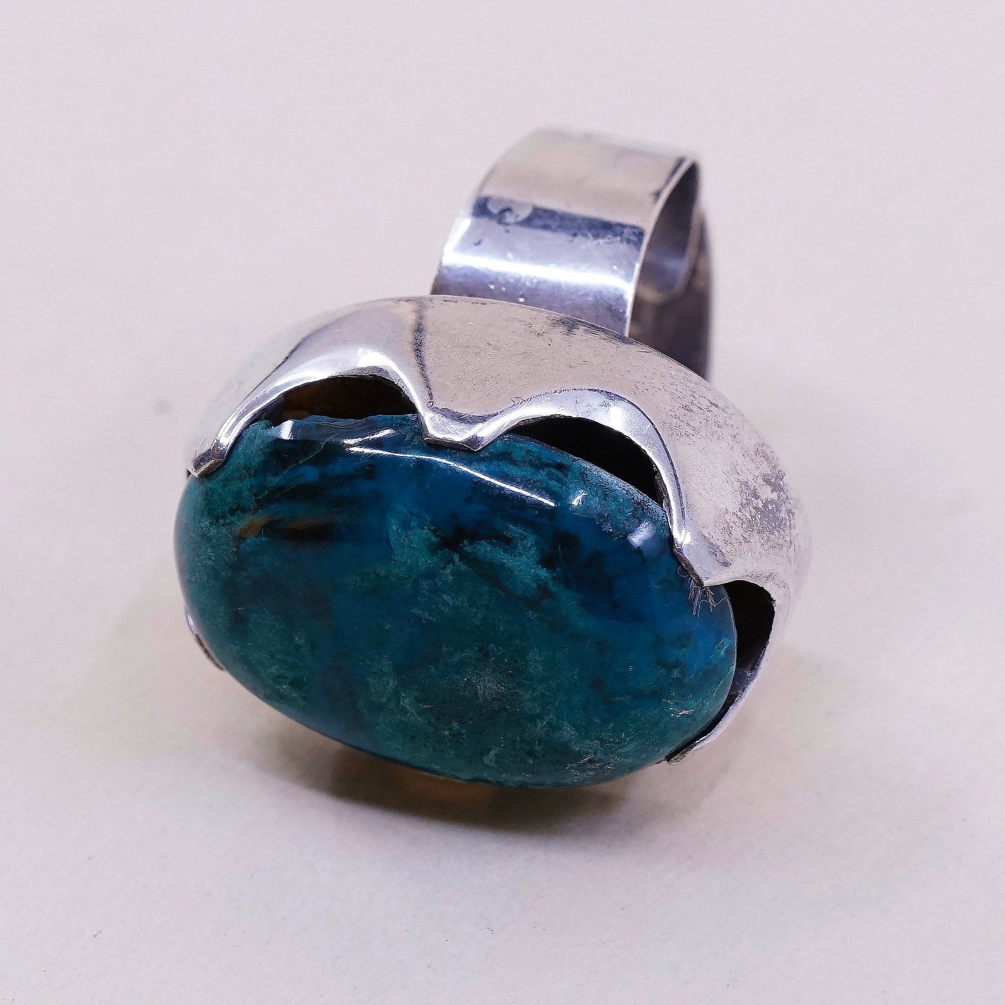 Size adjustable, vtg Israel handmade sterling silver statement w/ jade