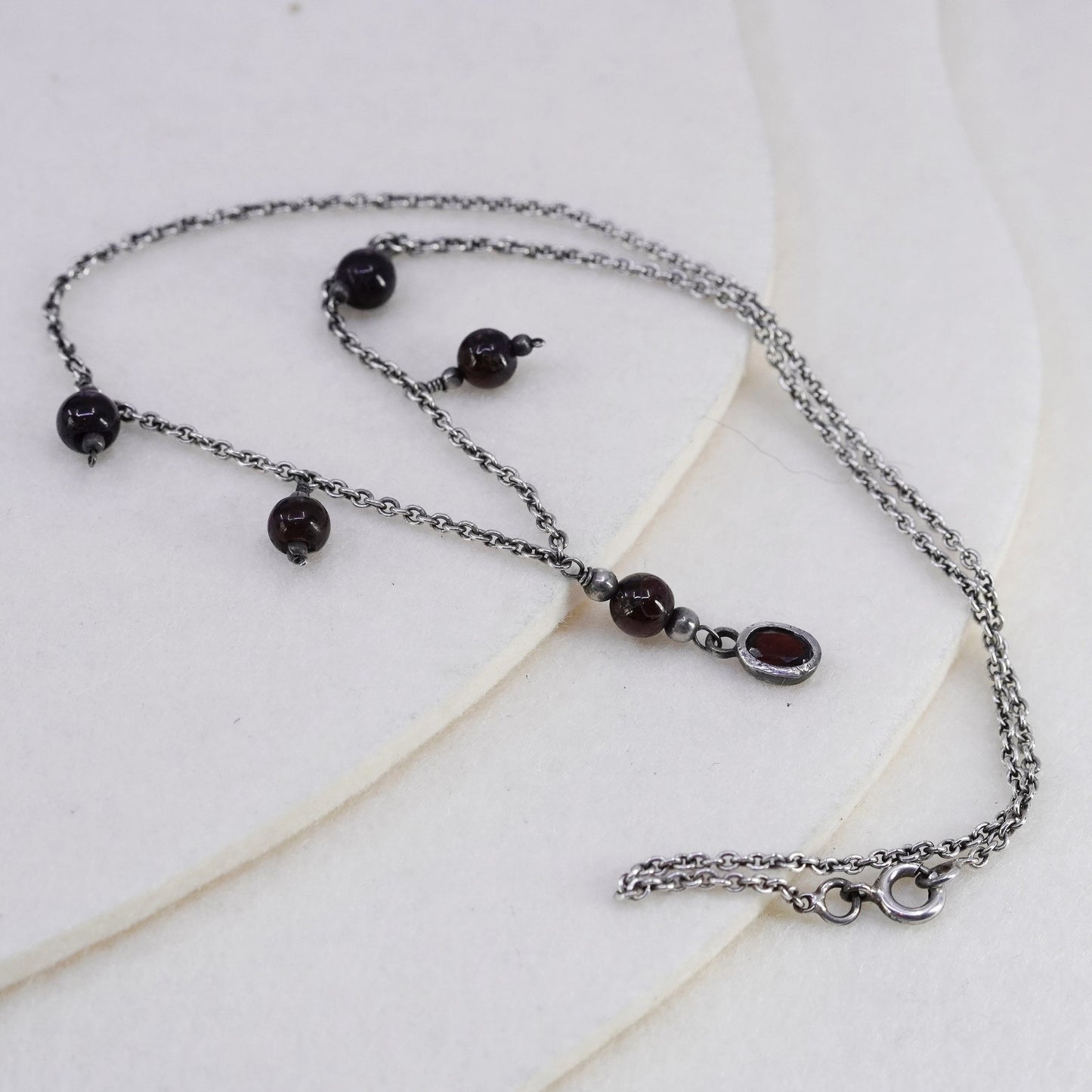 17”, vintage Sterling 925 silver handmade circle necklace with garnet beads