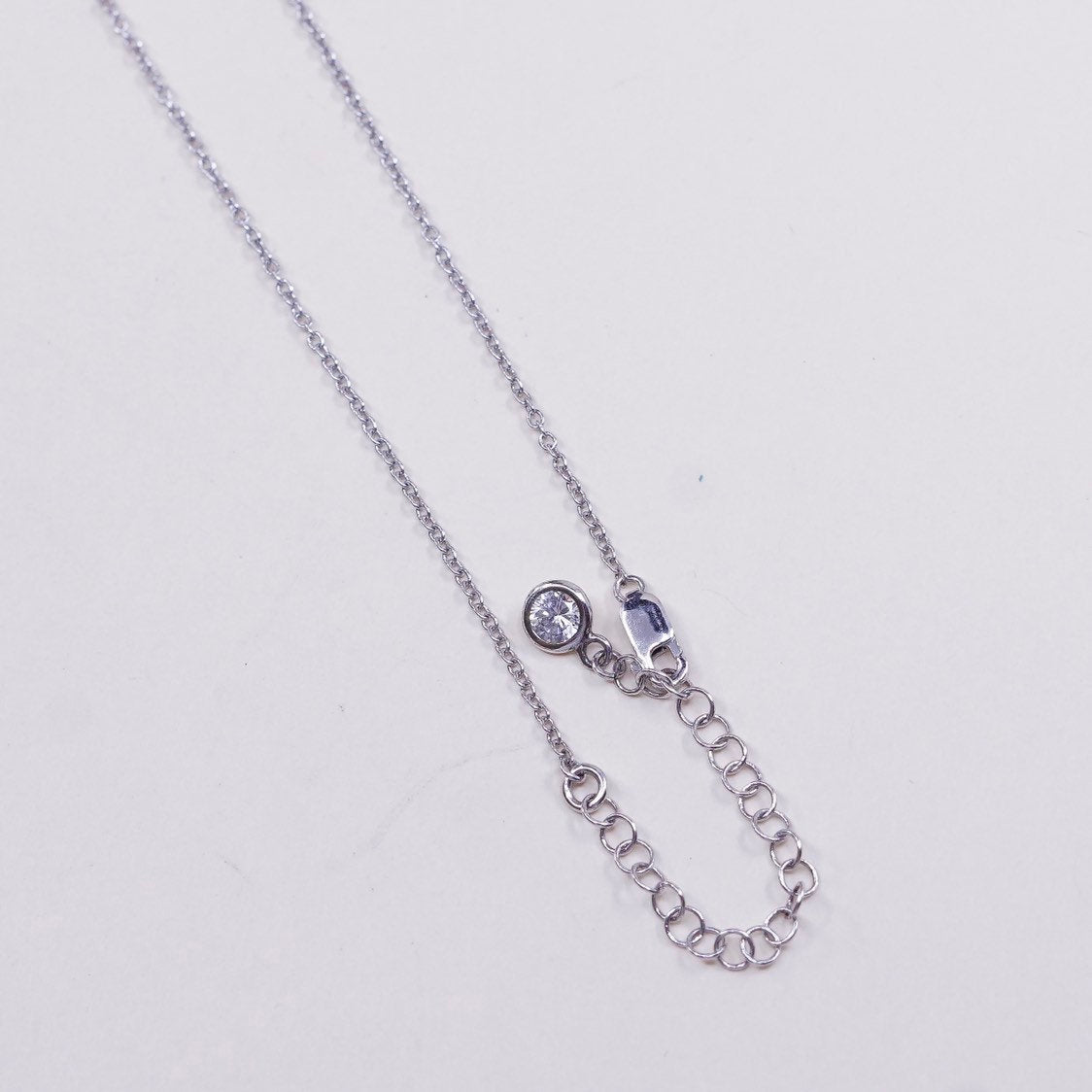 16"+2”, vtg Sterling silver necklace, 925 chain w/ circle pendant N Cz