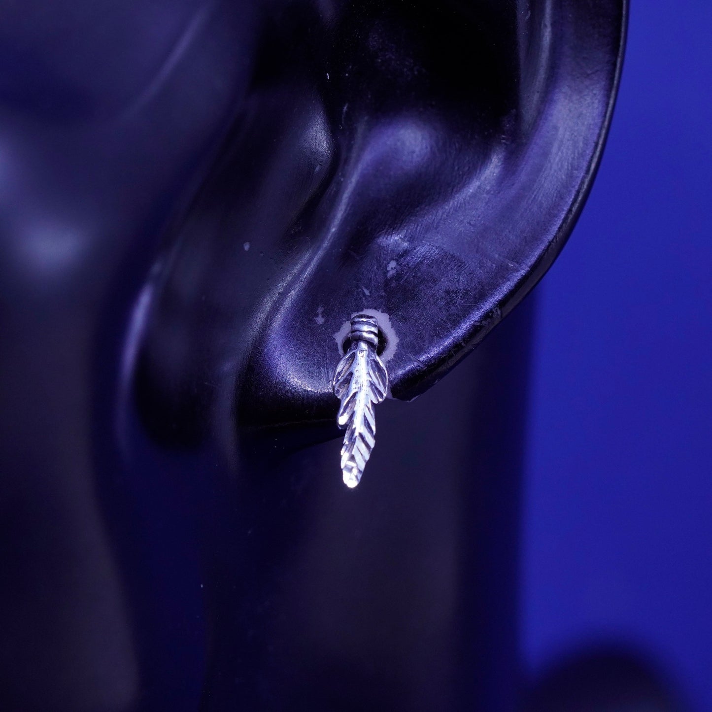 Native American southwestern sterling silver earrings, 925 feather studs