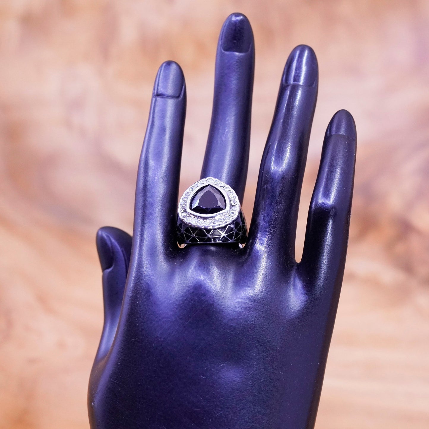 Size 8, vintage Sterling 925 silver handmade stackable ring with obsidian inlay