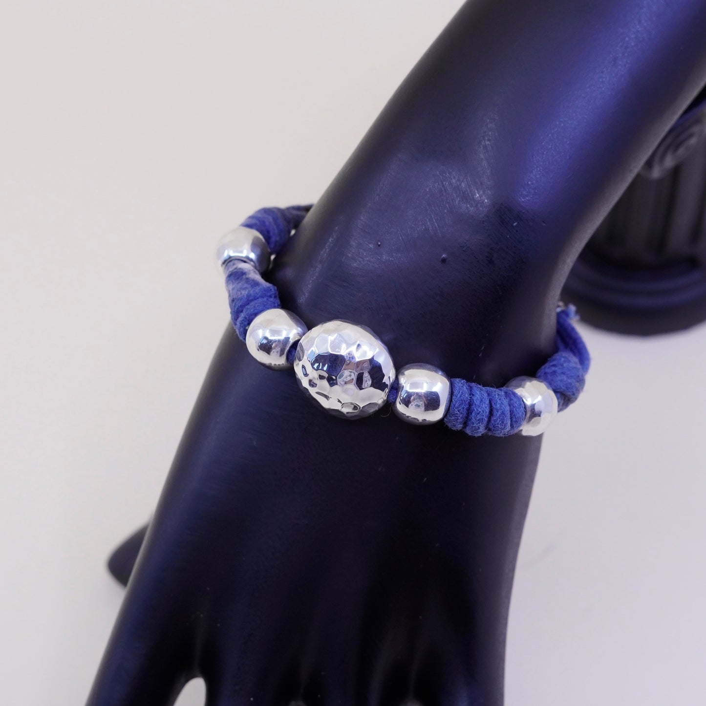 5.75”, vtg Sterling 925 silver bracelet, with linen thread and hammered beads