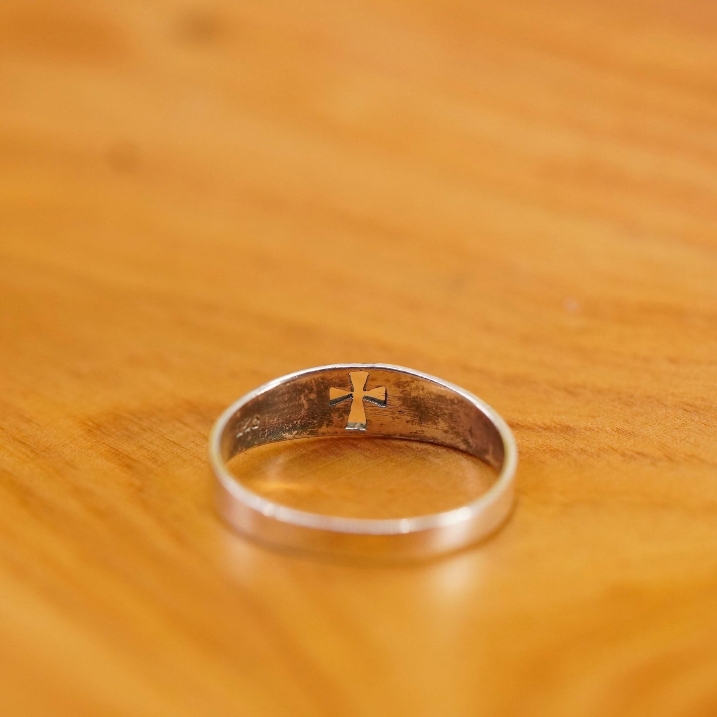 Size 7, vintage Sterling silver handmade ring, 925 band with cross cut out