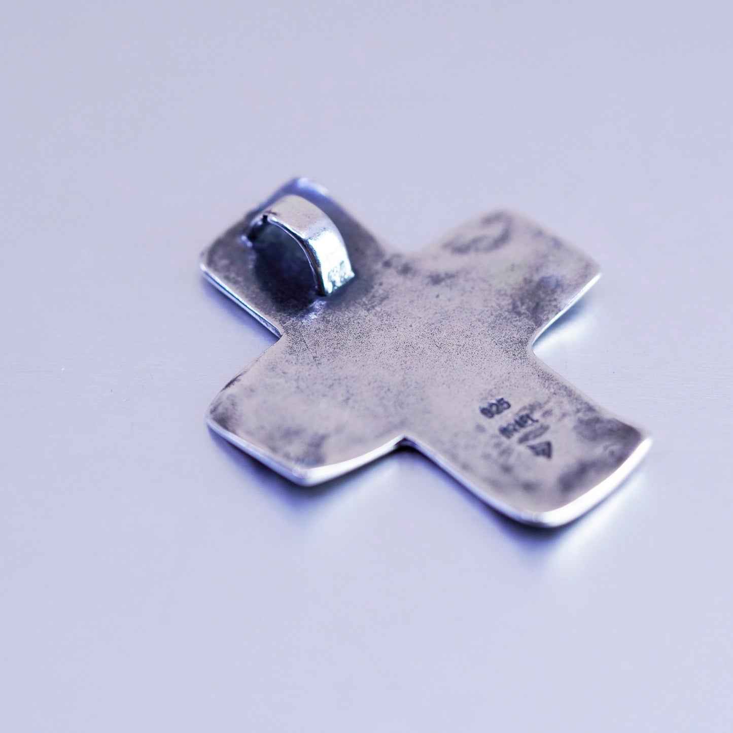vintage silpada N0732 handmade sterling 925 silver hammered cross pendant