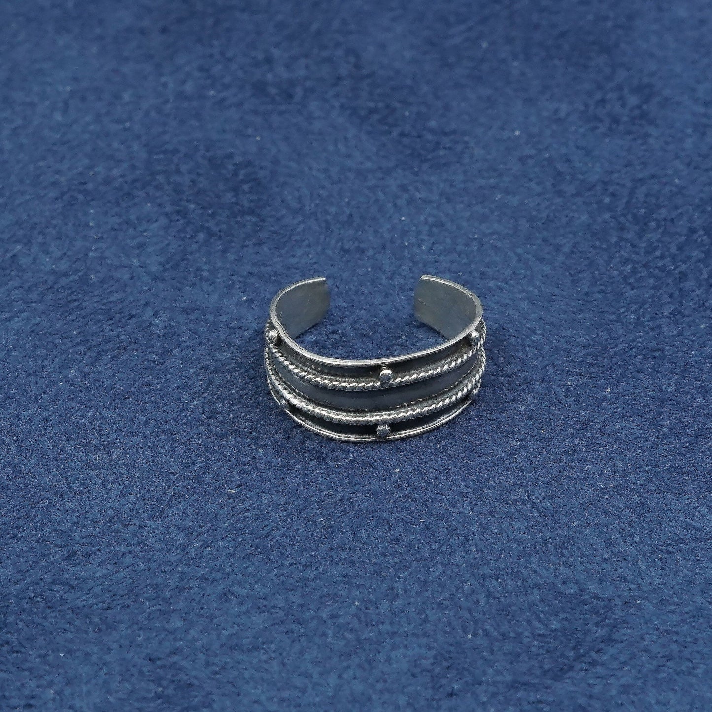 sz 4, vtg mexico Sterling silver handmade band, 925 band w/ bead N cable