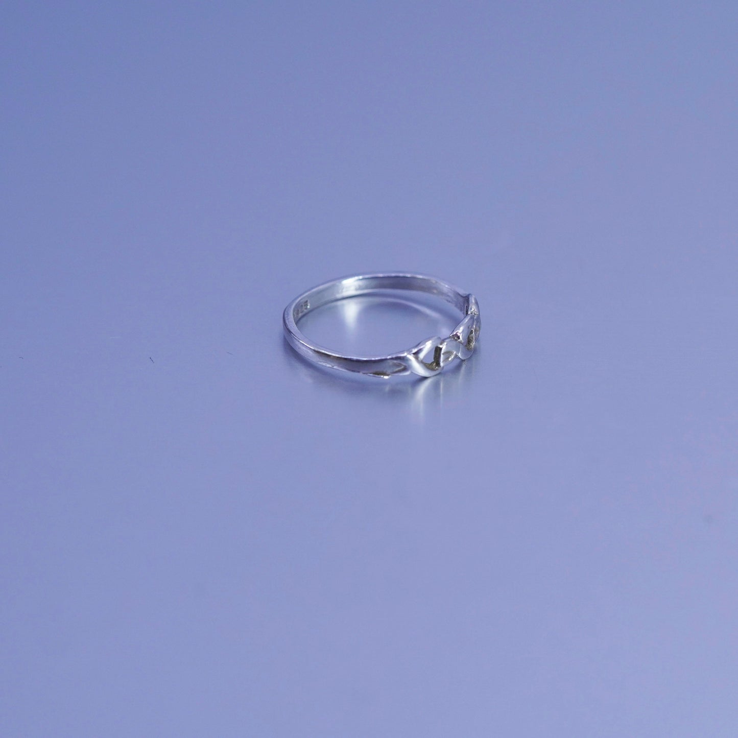 Size 4.75, vintage southwestern Sterling 925 silver ring, stackable chain band