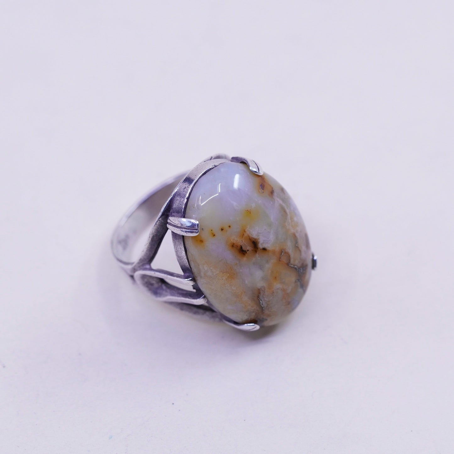 Size 8, vintage Sterling 925 silver handmade cocktail ring with agate