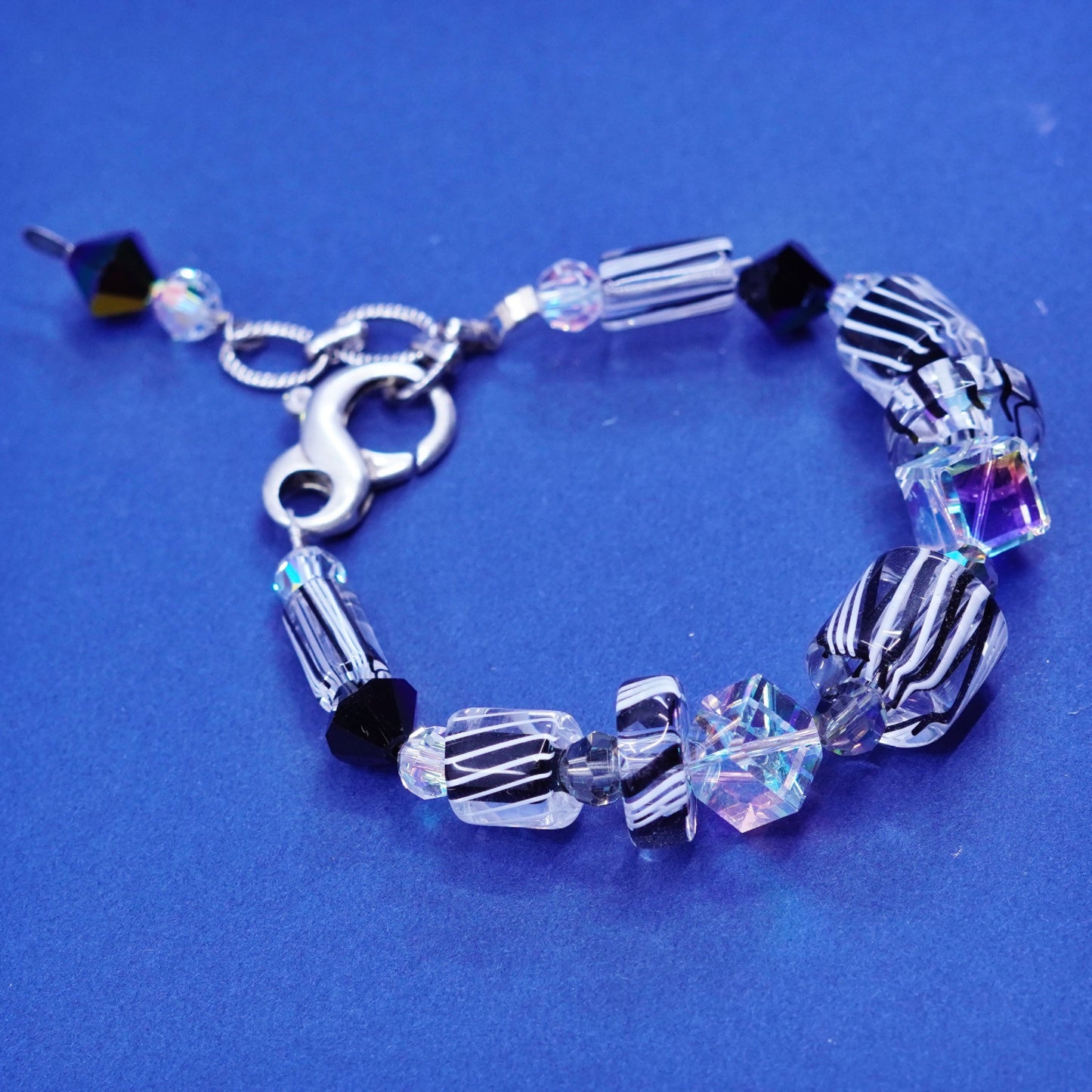 5.75+1”, Vintage handmade sterling silver bracelet with black glass beads