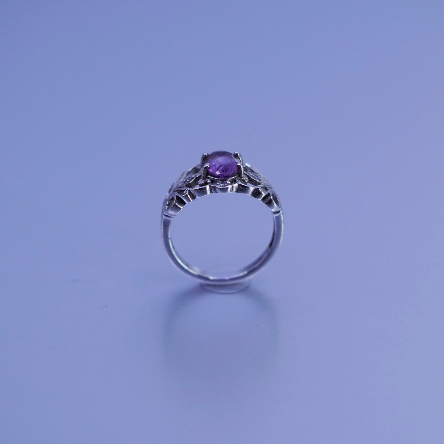 Size 7, vintage Sterling 925 silver handmade ring with amethyst and cluster cz