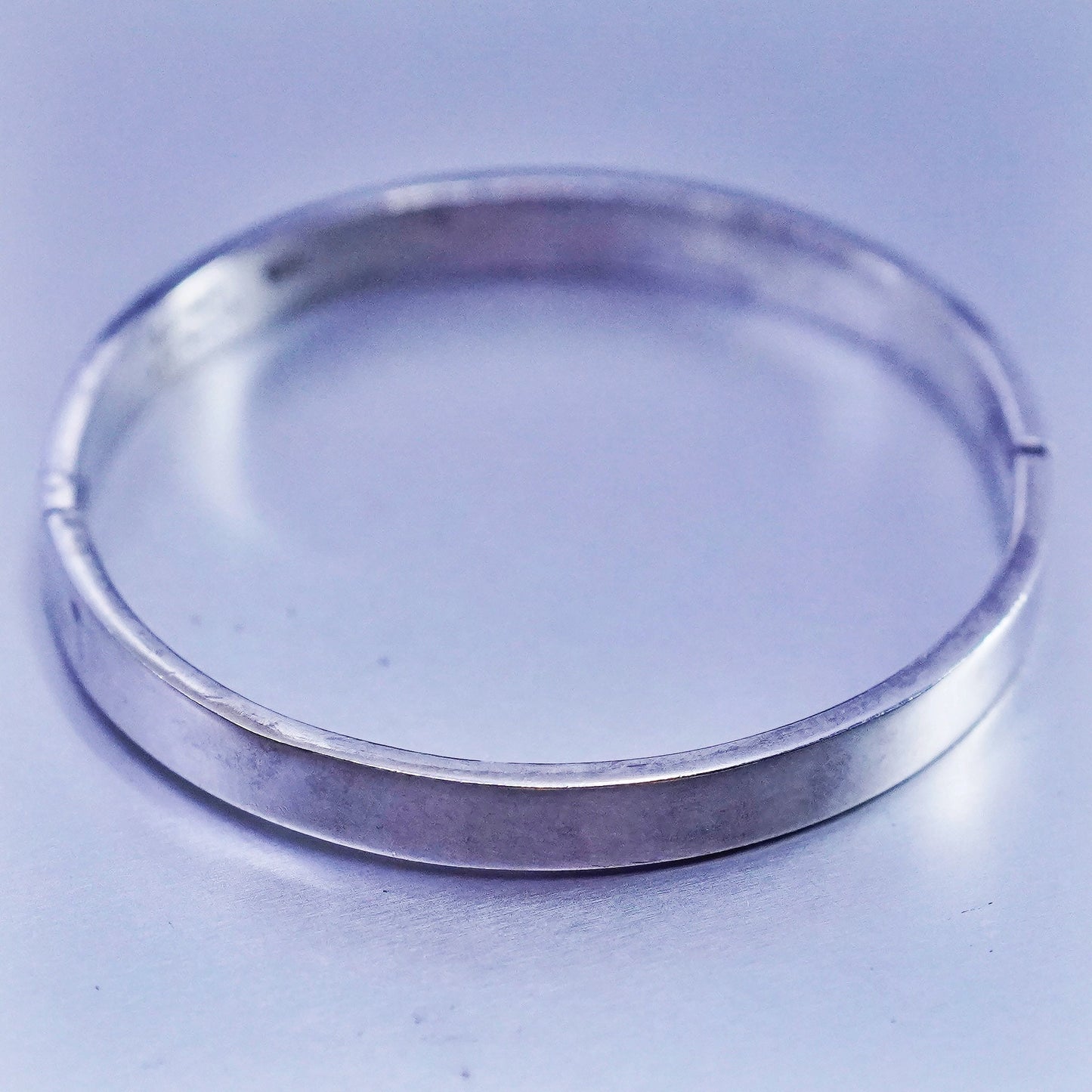 5.5”, Vintage mexico Sterling 925 silver handmade bracelet, hinged bangle