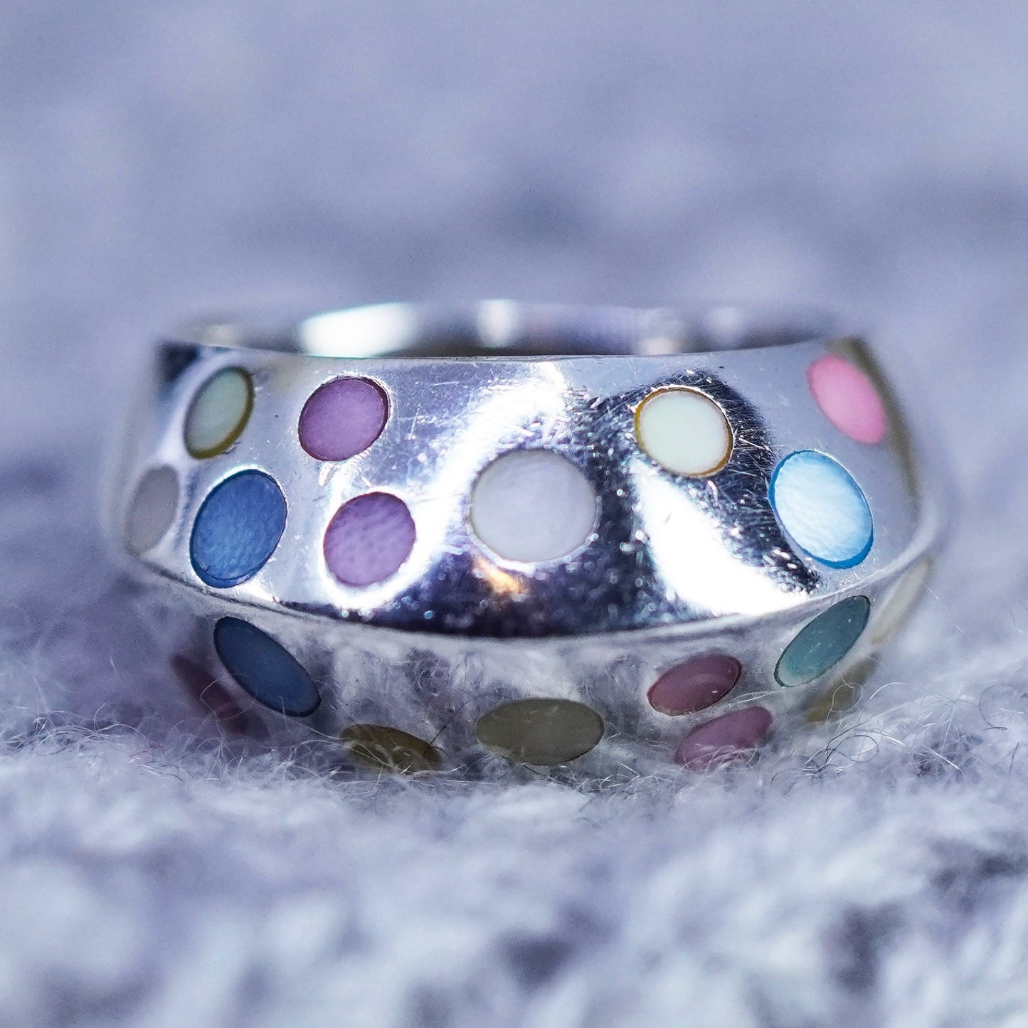 Size 7, vintage Sterling 925 silver handmade band ring w/ mother of pearl dots