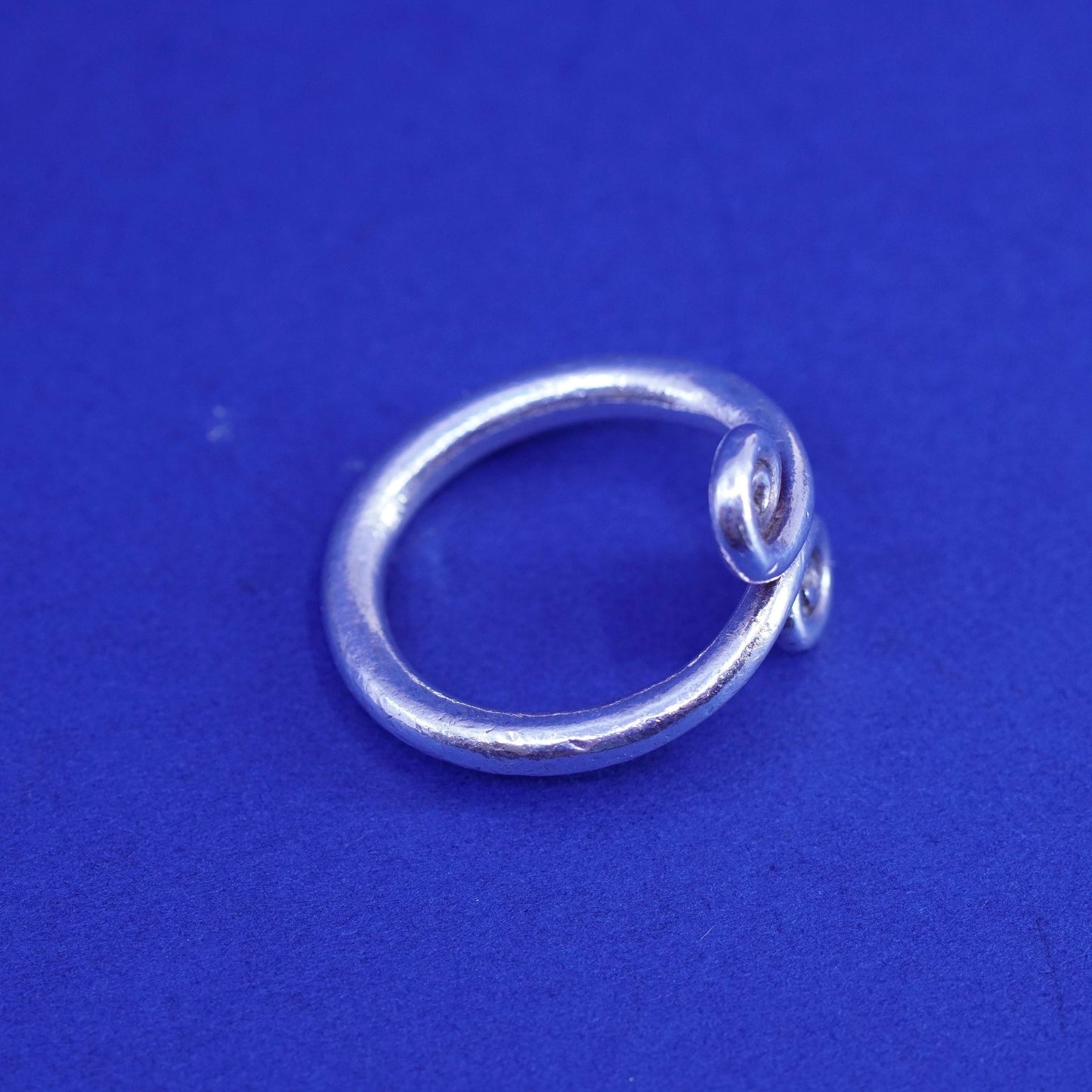 Size 6.5, vintage Sterling silver handmade ring, 925 wide swirly band
