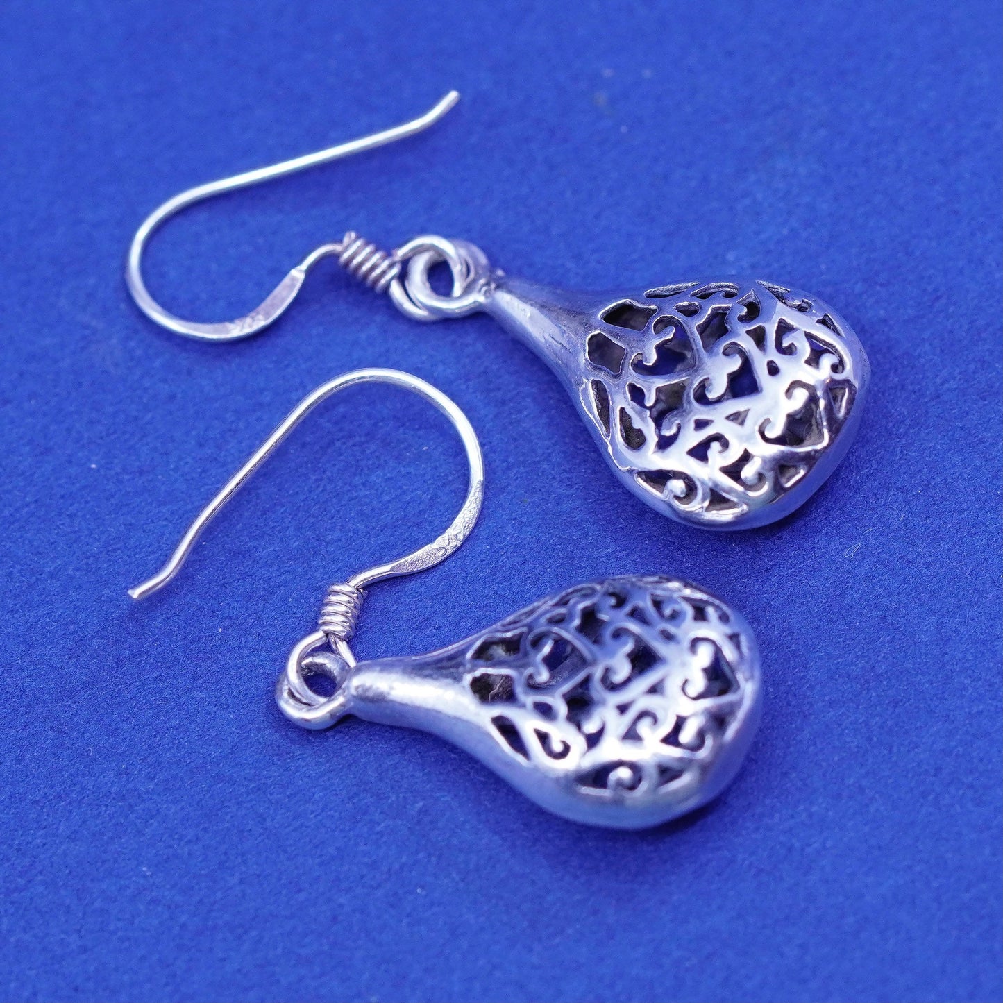 Vintage sterling silver handmade earrings, 925 filigree Bali teardrop drop