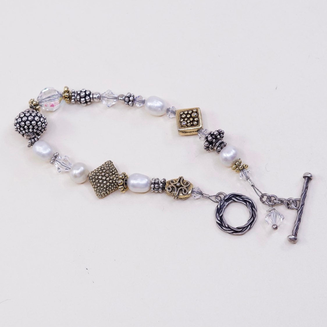 6.5", VTG handmade bracelet, pearl beads w/ 925 beads N toggle