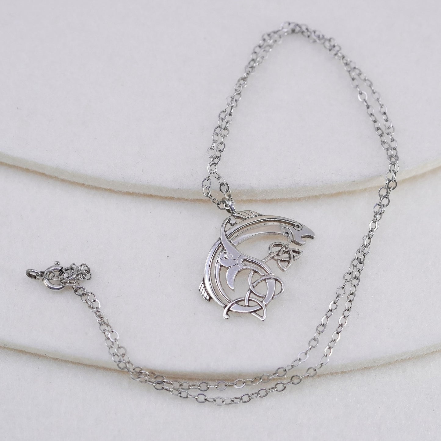 16”, VTG DMK Sterling 925 silver circle necklace Salmon of Knowledge pendant