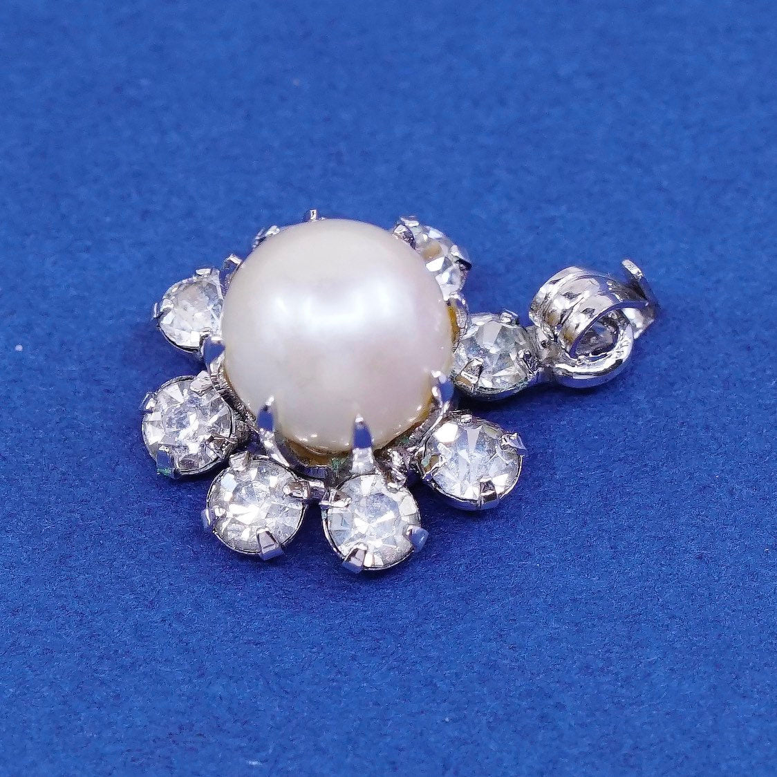 vtg Sterling silver handmade pendant, 925 with Pearl and cz around