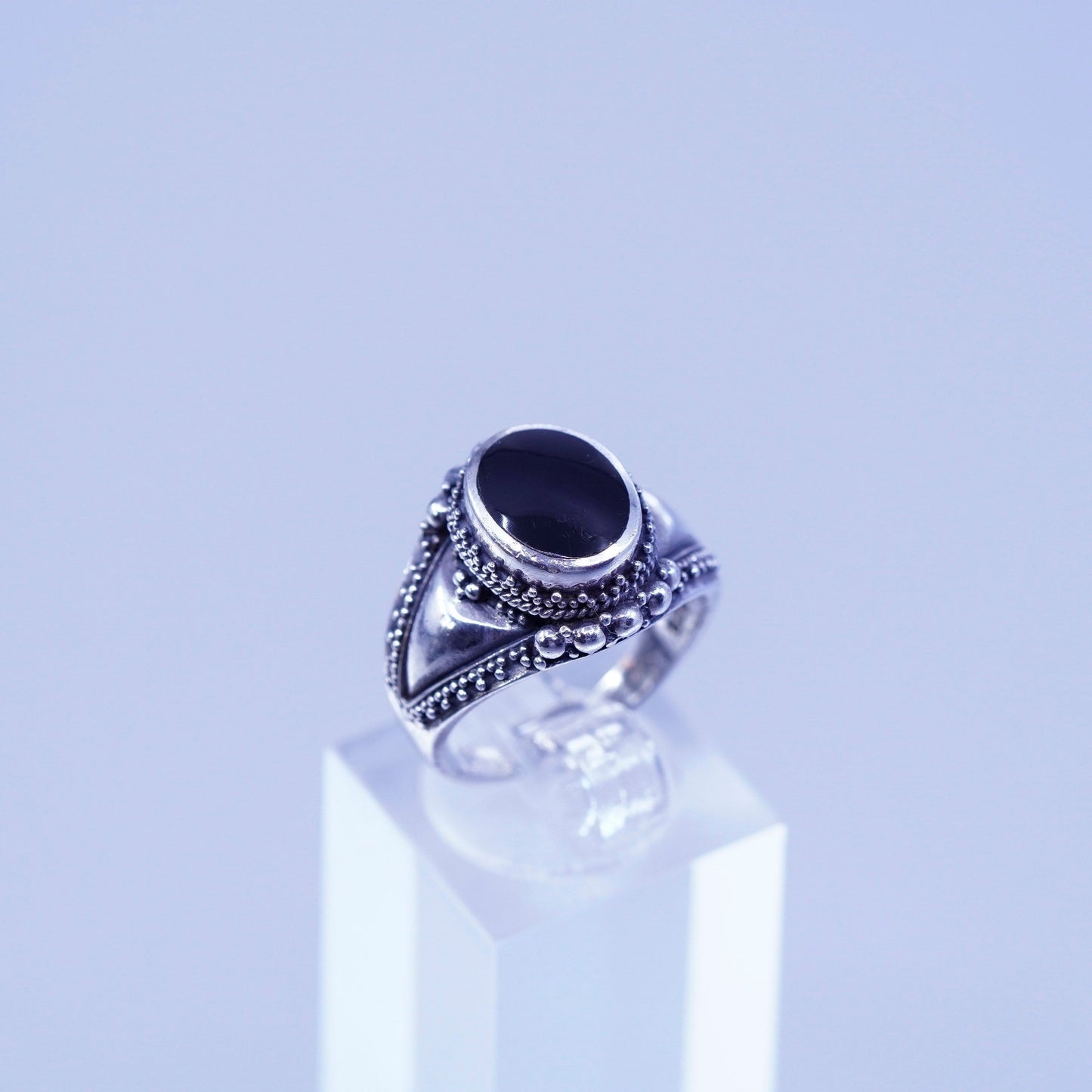 Size 7, vintage bali Sterling 925 silver handmade ring with onyx and beads
