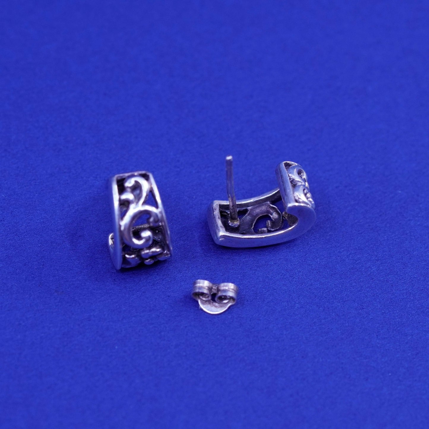 0.5”, Vintage Sterling silver handmade earrings, 925 Huggie studs with filigree