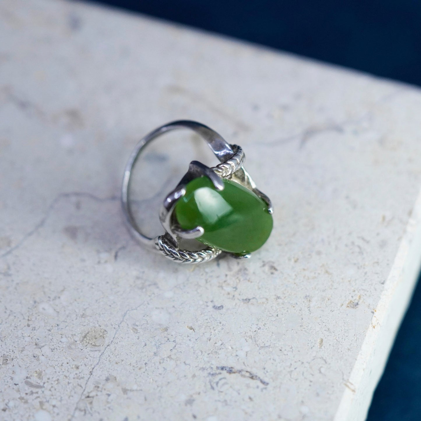 Size 6, vintage sterling 925 silver handmade ring with oval jade