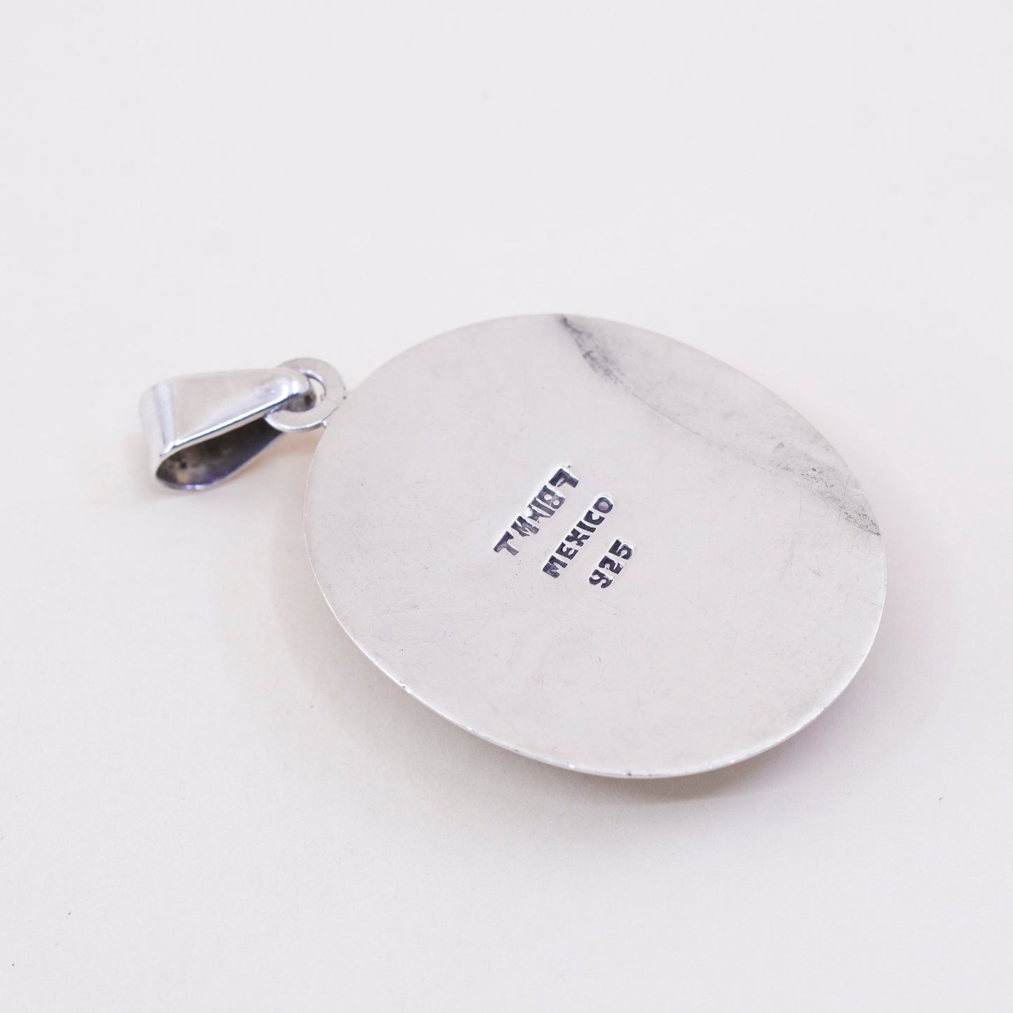 Vintage Sterling silver handmade pendant, mexico 925 with oval lapis lazuli