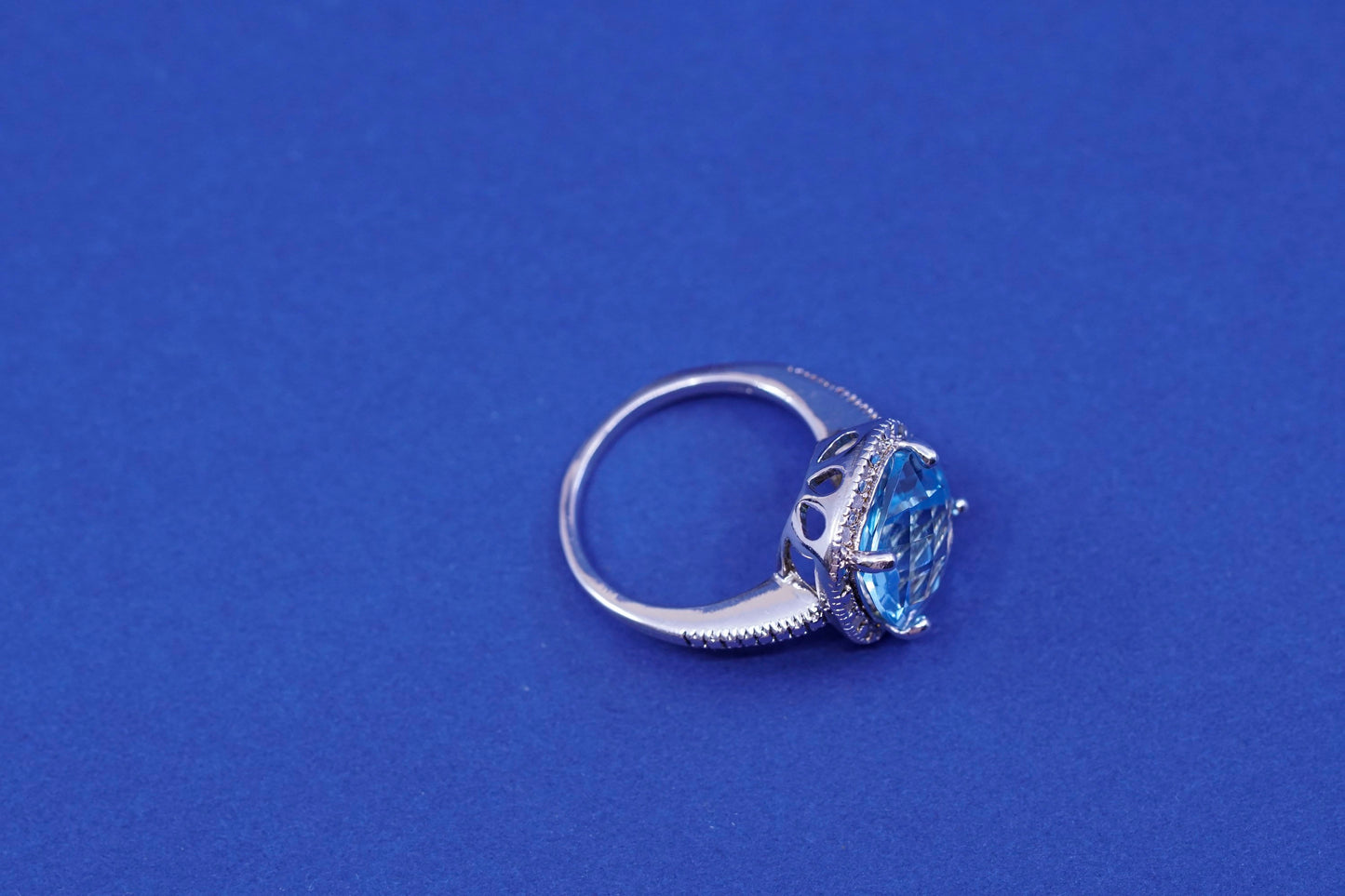 Size 8.25, vtg DBJ Sterling 925 silver ring with cushion cut topaz and diamond