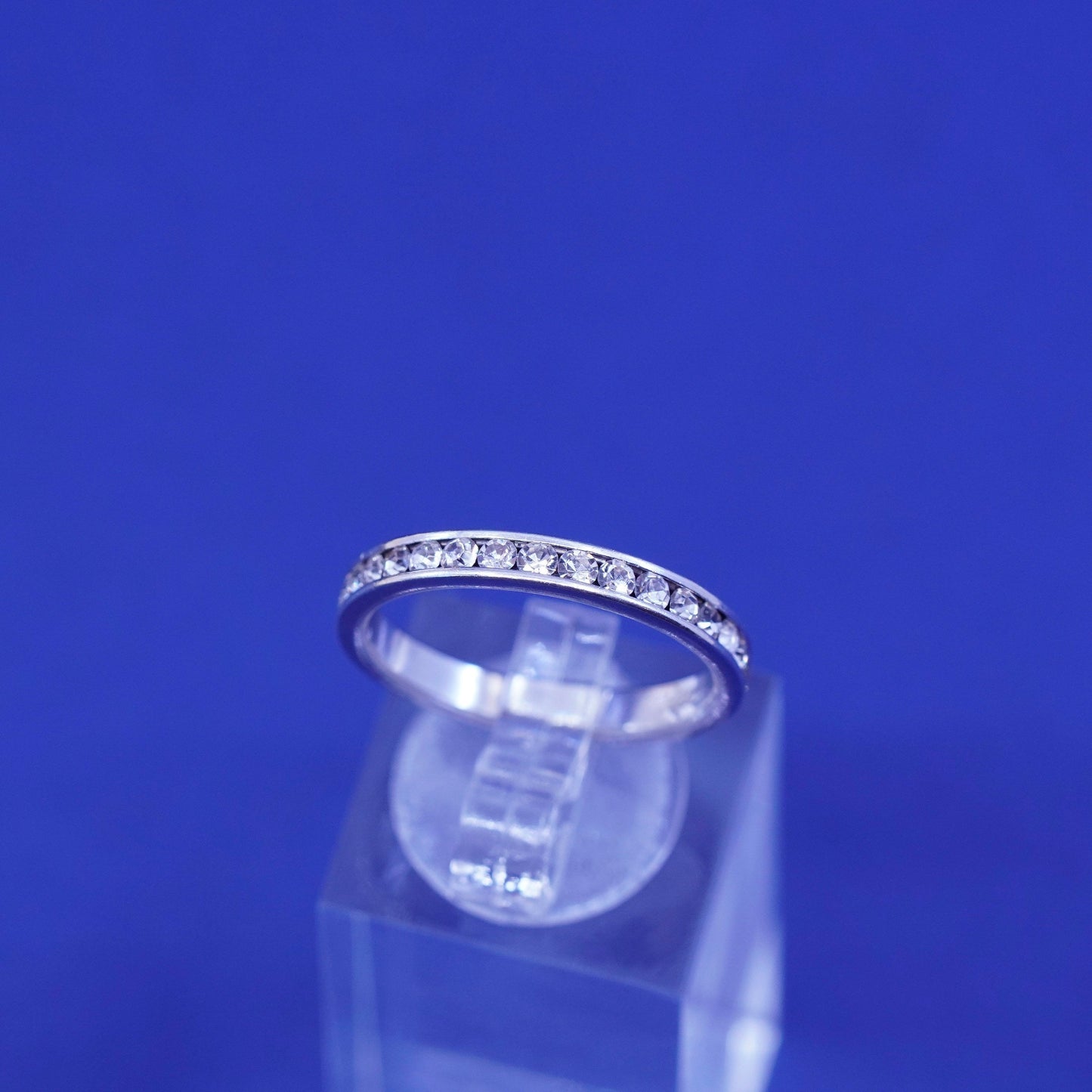 Size 8, vintage sterling 925 silver ring with cluster Cz, stacker band
