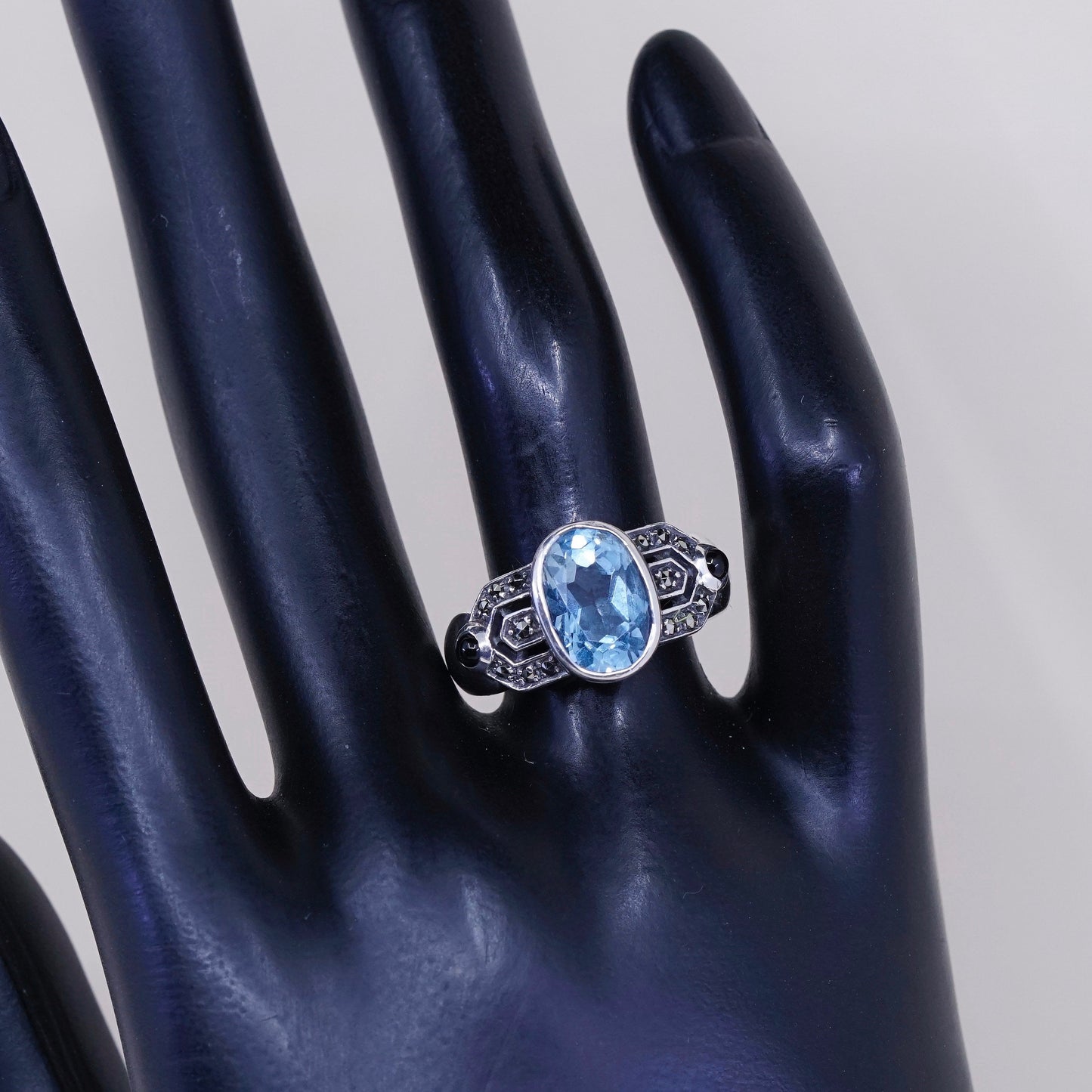 Size 7.25, vtg Karana Sterling silver statement engagement ring with blue topaz