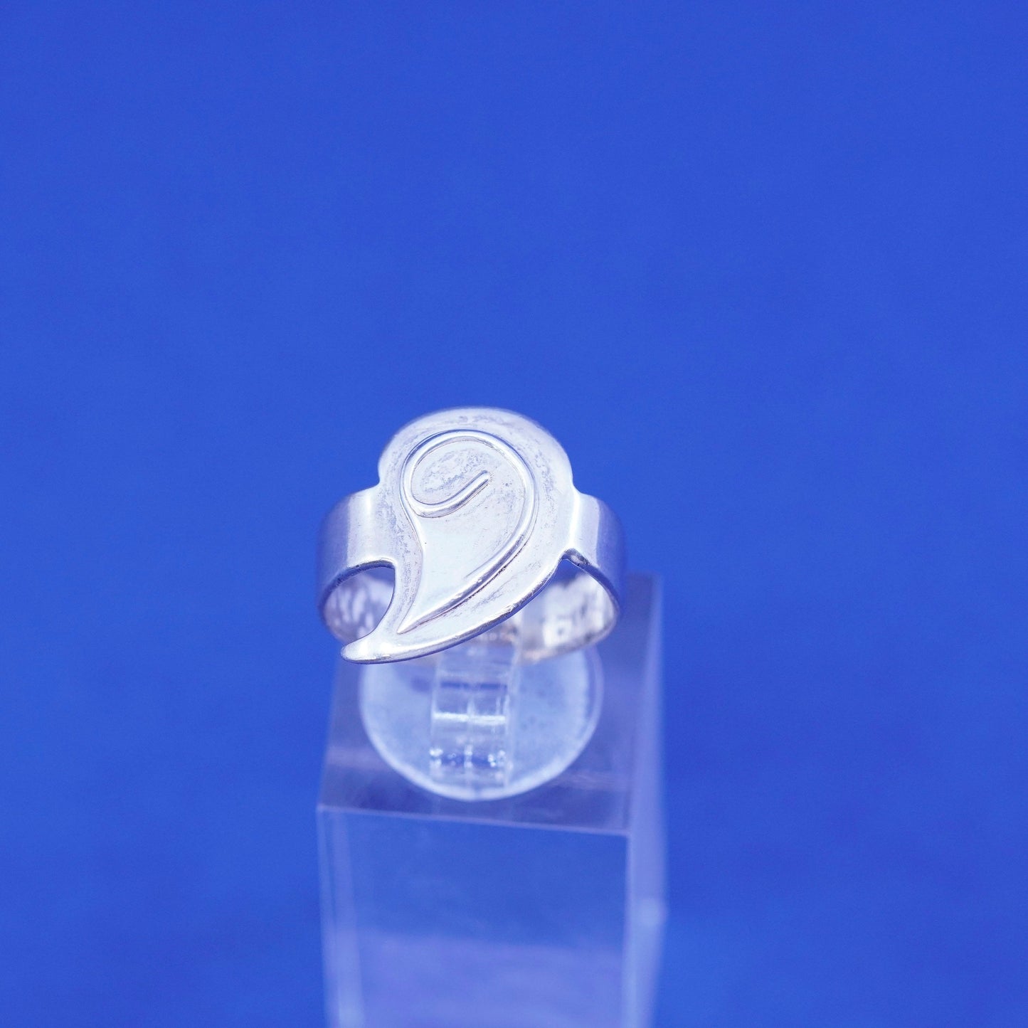 Size 7.25, vintage Sterling silver handmade ring, 925 swirly comma band