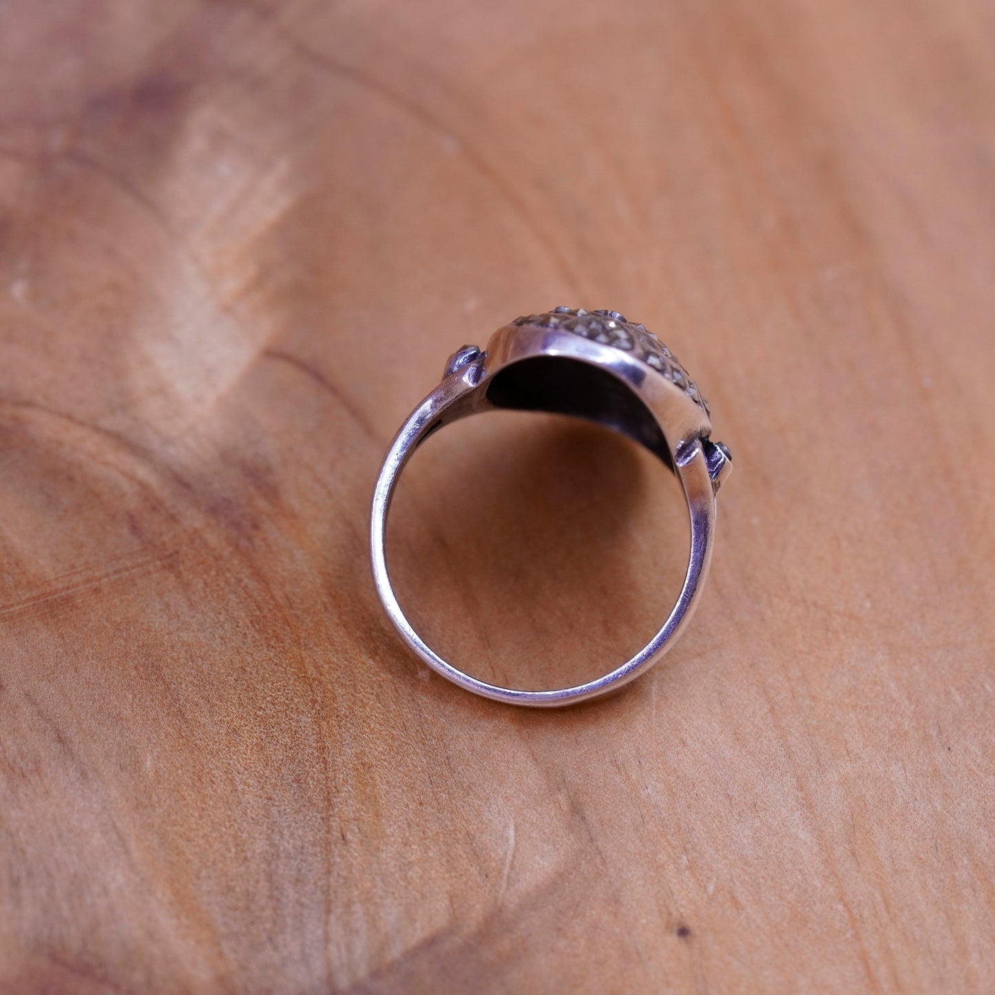 Size 6.25, vintage Sterling 925 silver handmade ring with oval onyx
