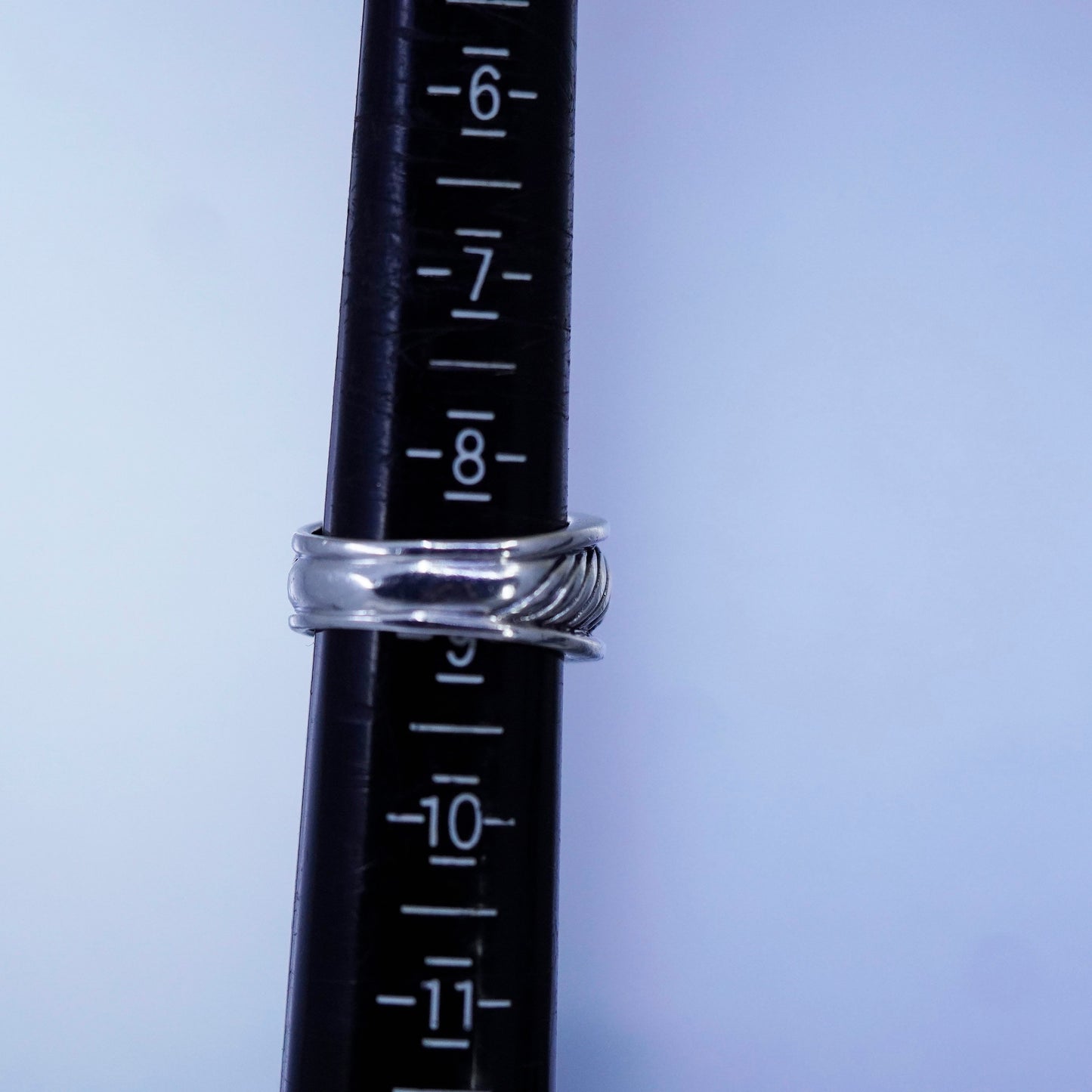 Size 8.5, vintage Sterling 925 silver handmade ring, modern ribbed band