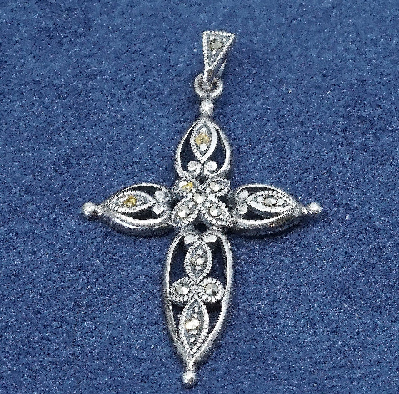 vtg Sterling silver handmade pendant, 925 w/ marcasite cross pendant