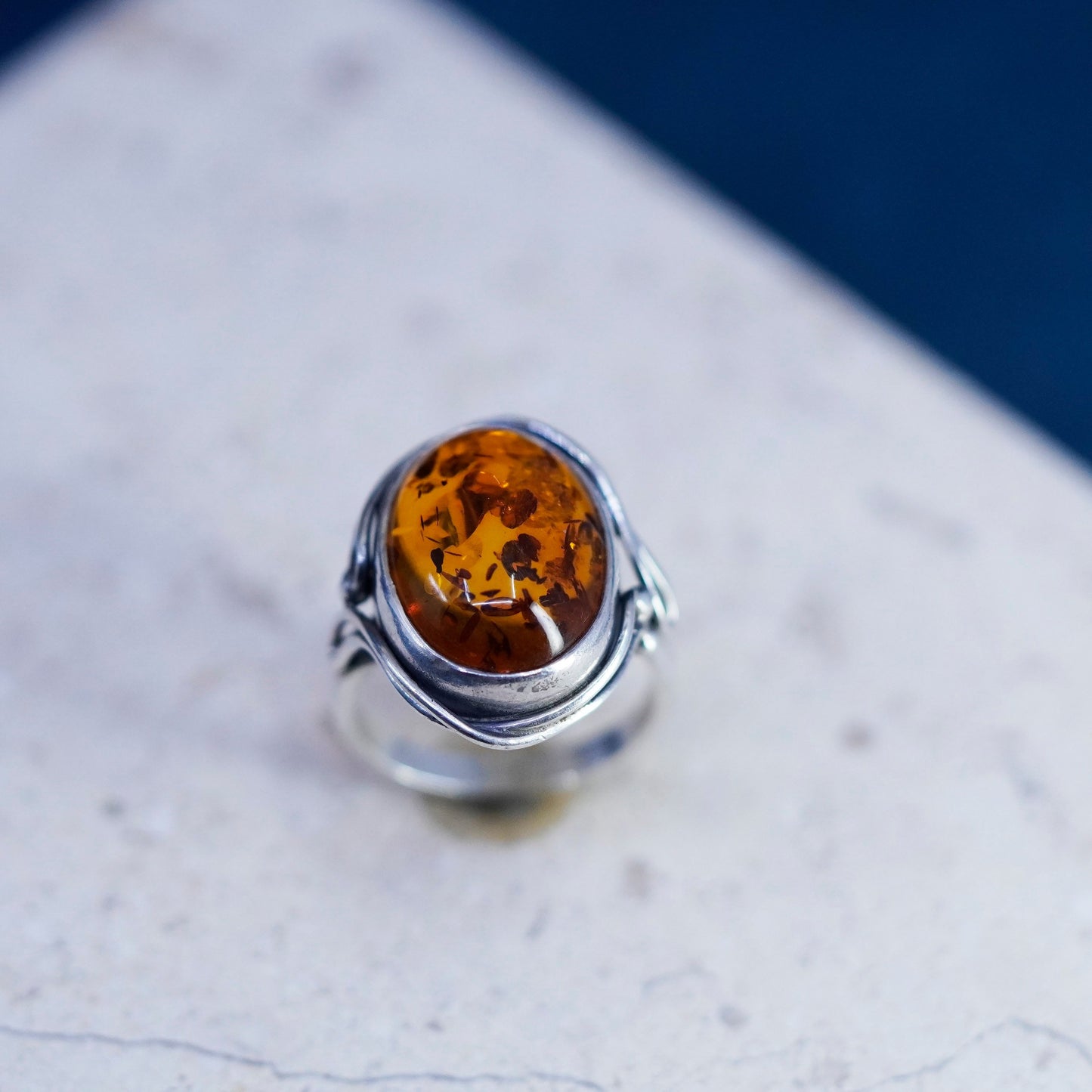 Size 7.25, vintage sterling 925 silver handmade ring with oval Amber