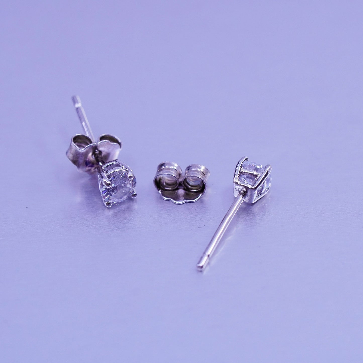 3mm, Vintage Sterling 925 silver earrings, studs with cz inlay