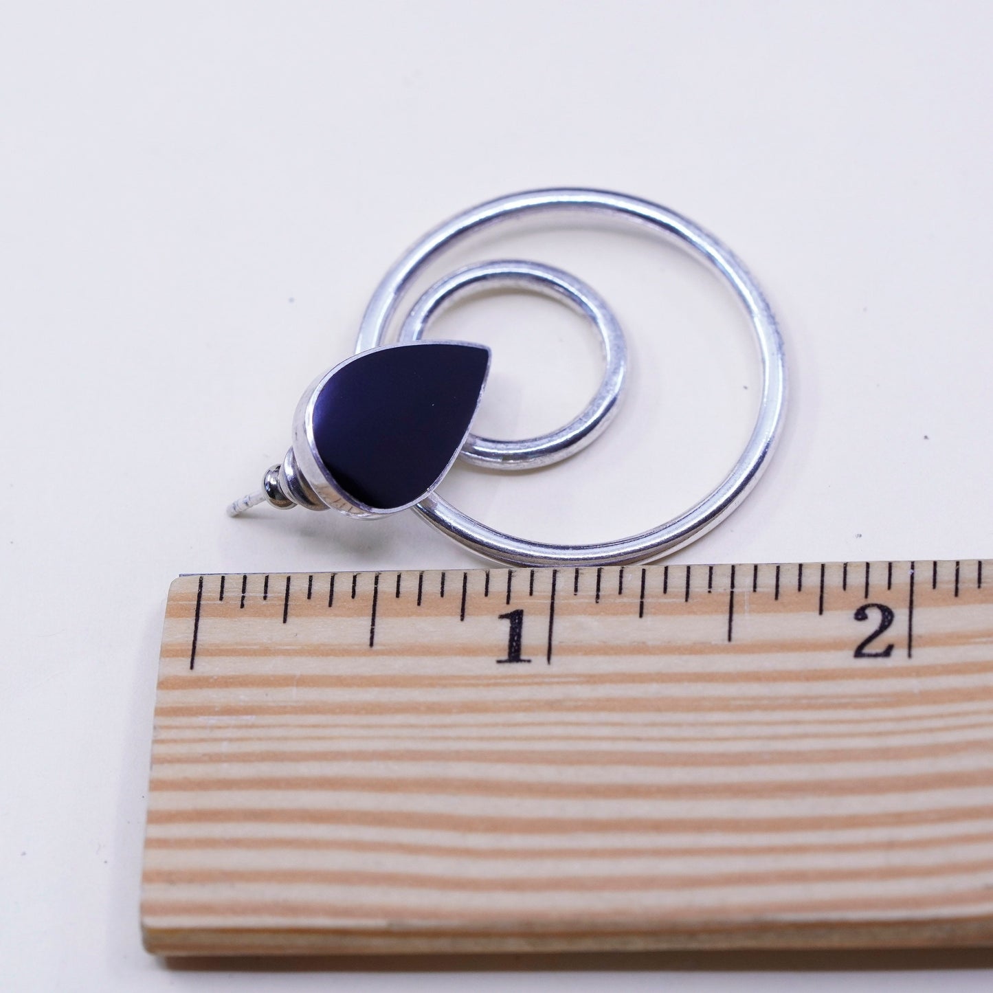 1.5”, vtg Sterling 925 silver handmade circle earrings with teardrop obsidian
