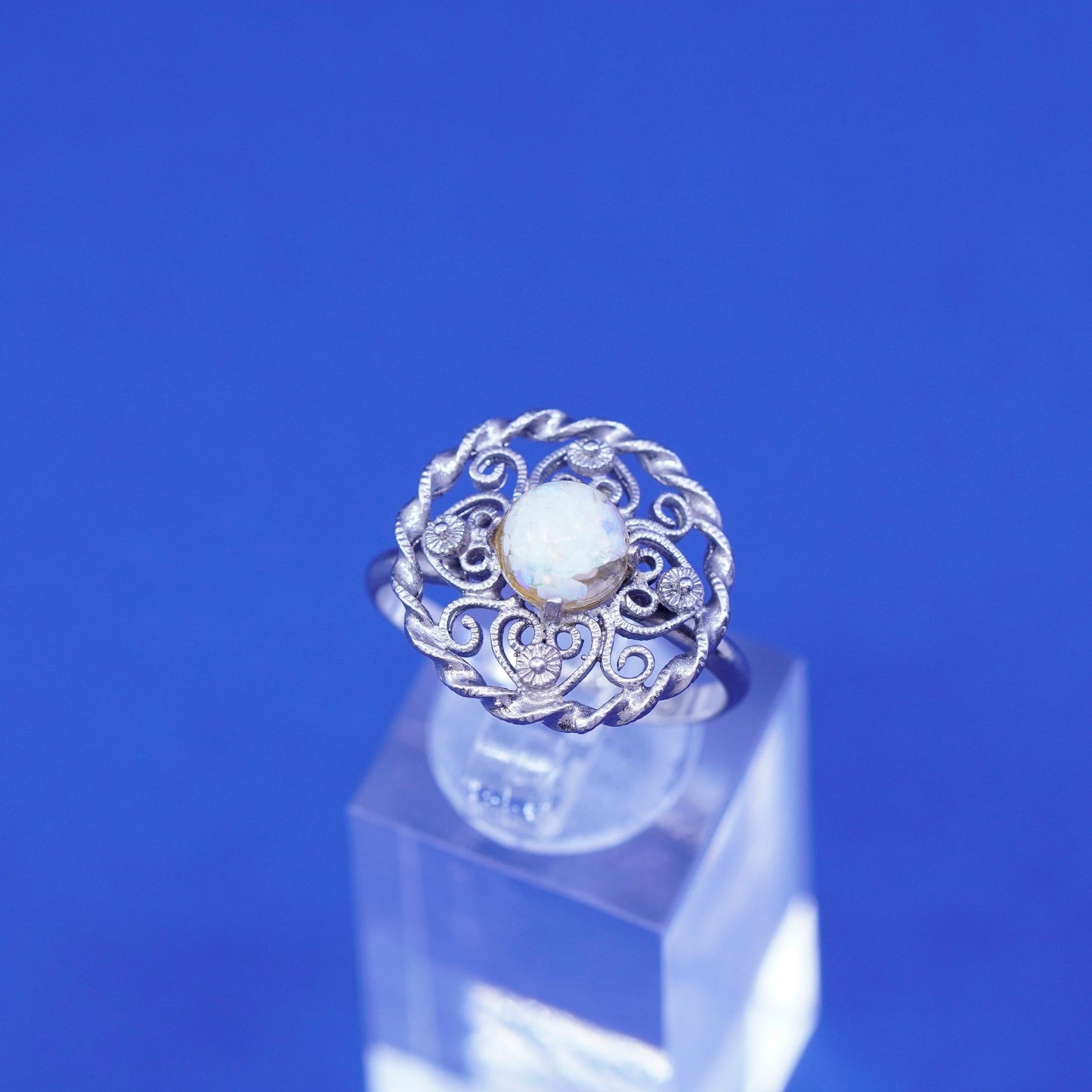 Size 8 Vintage Sterling 925 silver filigree handmade ring with opal