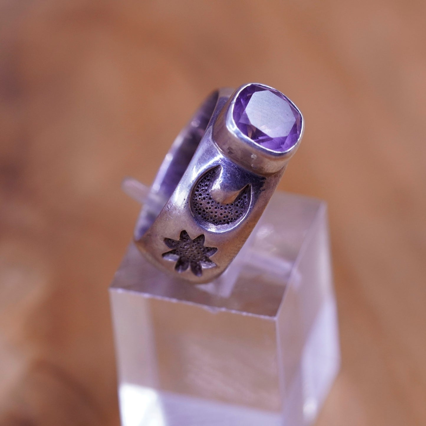 Size 6.25, Sterling silver statement ring, 925 band w/ oval amethyst moon star