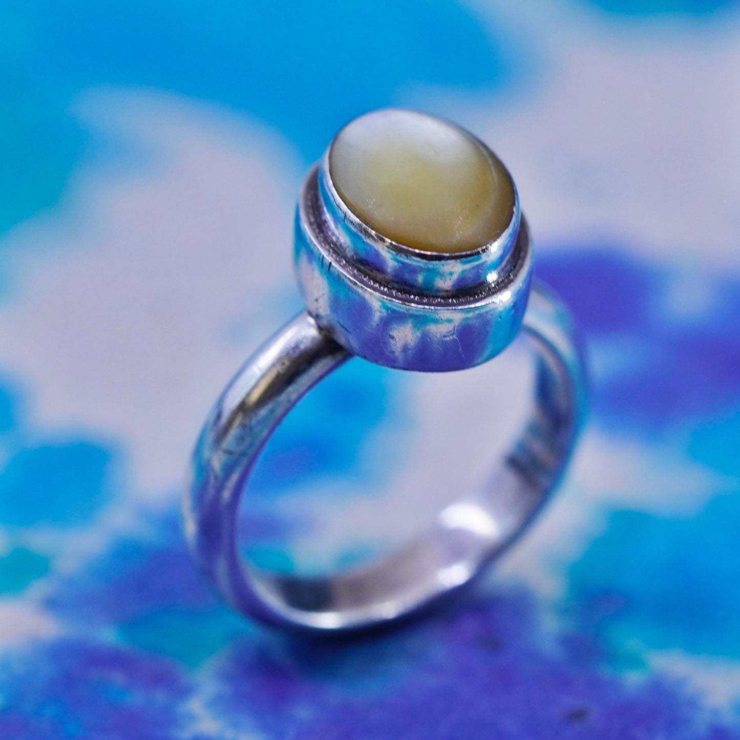 Size 5, vintage sterling 925 silver handmade ring with gold mother of pearl