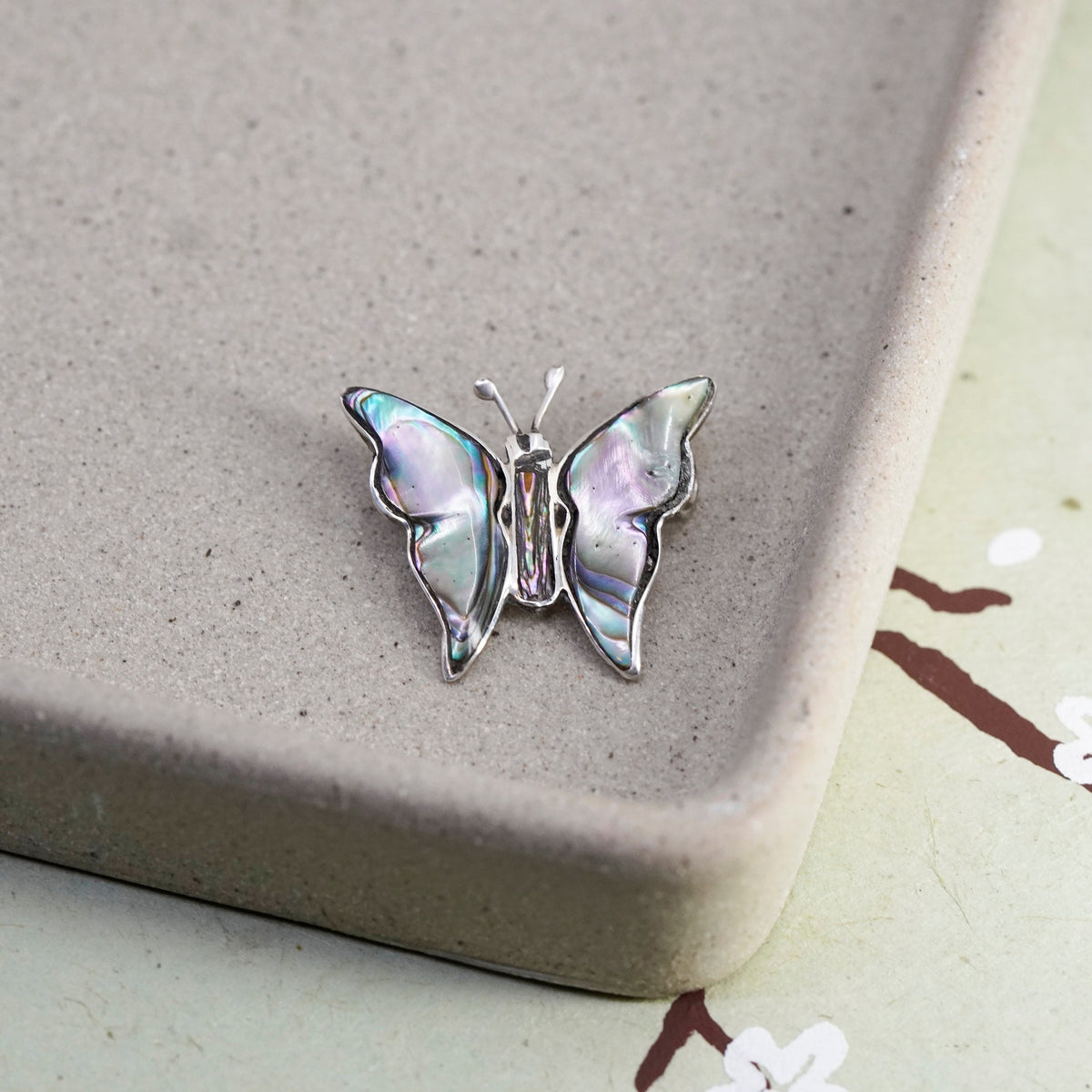 Vintage Mexico sterling 925 silver handmade butterfly pendant with abalone