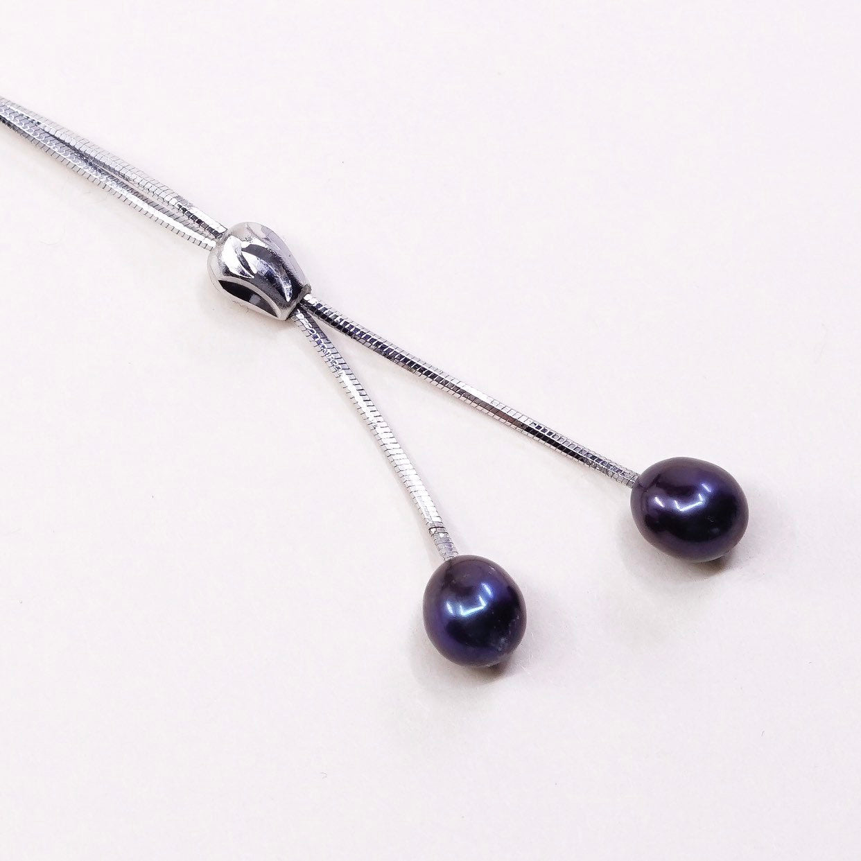 16", VTG sterling silver necklace, black pearl pendant w/ snake chain