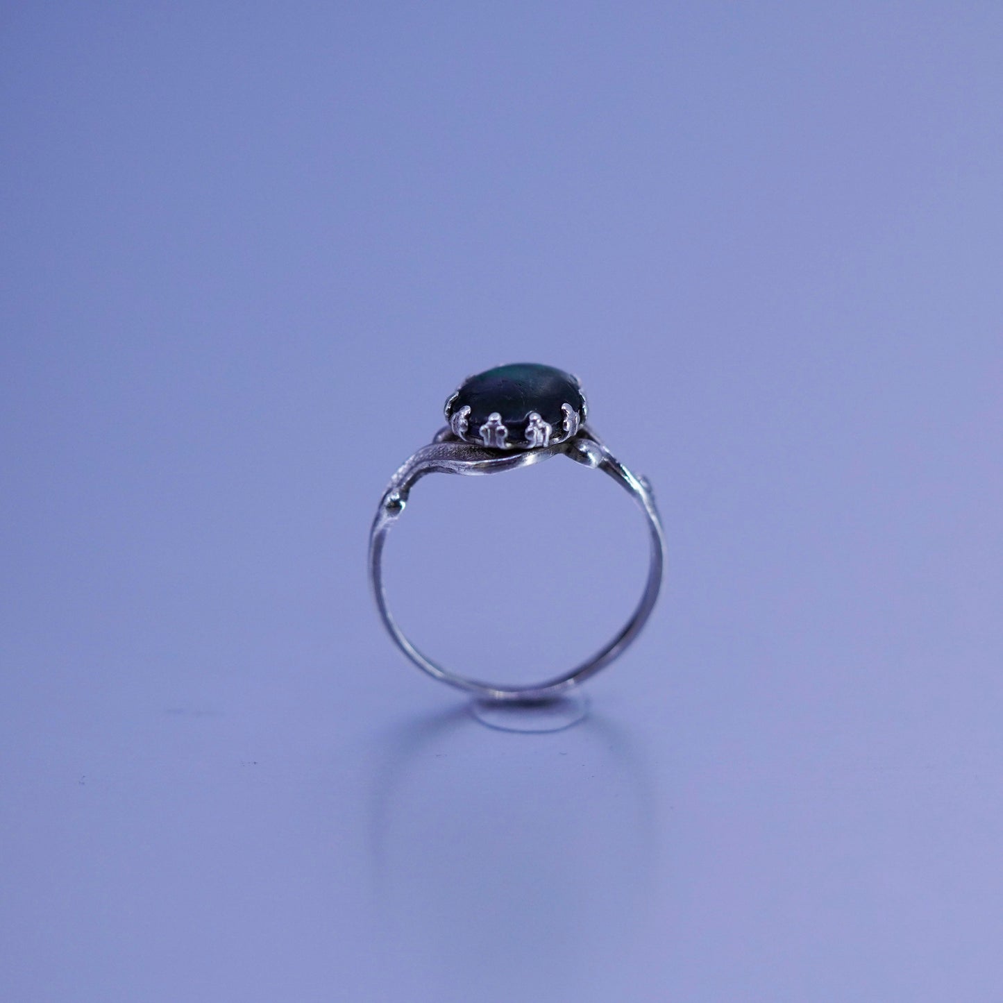 Size 9, Native American navajo Sterling 925 silver handmade ring with abalone