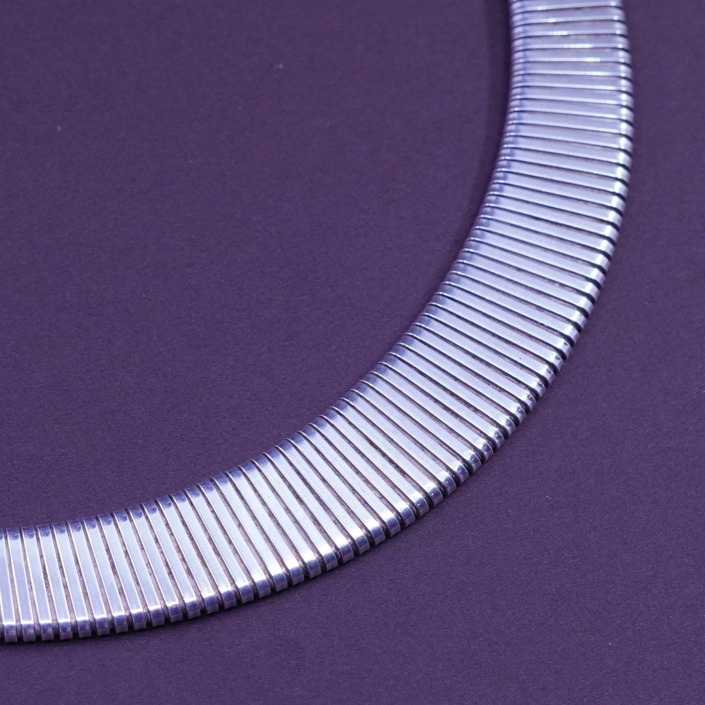 16”, milor textured Sterling silver graduated omega chain, Italy 925 necklace